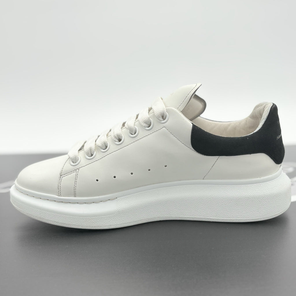 Size 41 (8 US) - Alexander McQueen ' White Black ' | GREAT CONDITION!