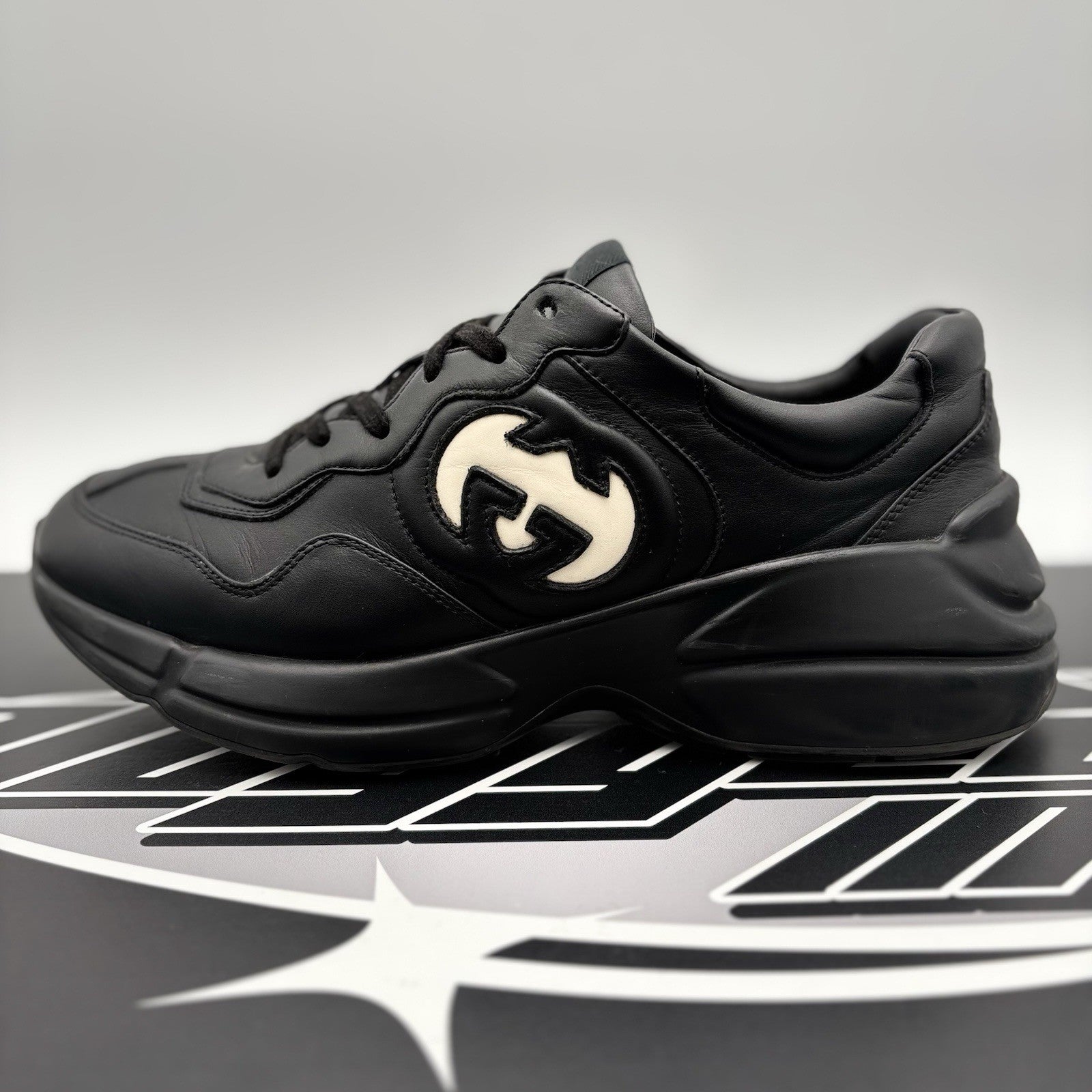 Size 9 G (9.5 US) - Gucci Rhyton Black Leather ' Interlocking G ' | GOOD COND!