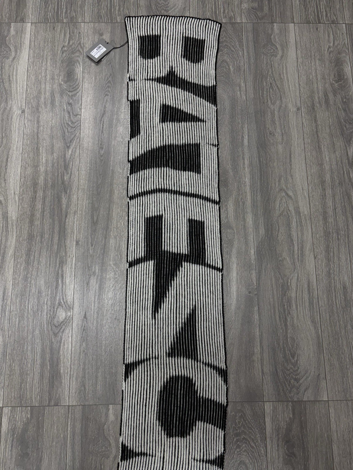 Logo Printed Wool Scarf — photo 2