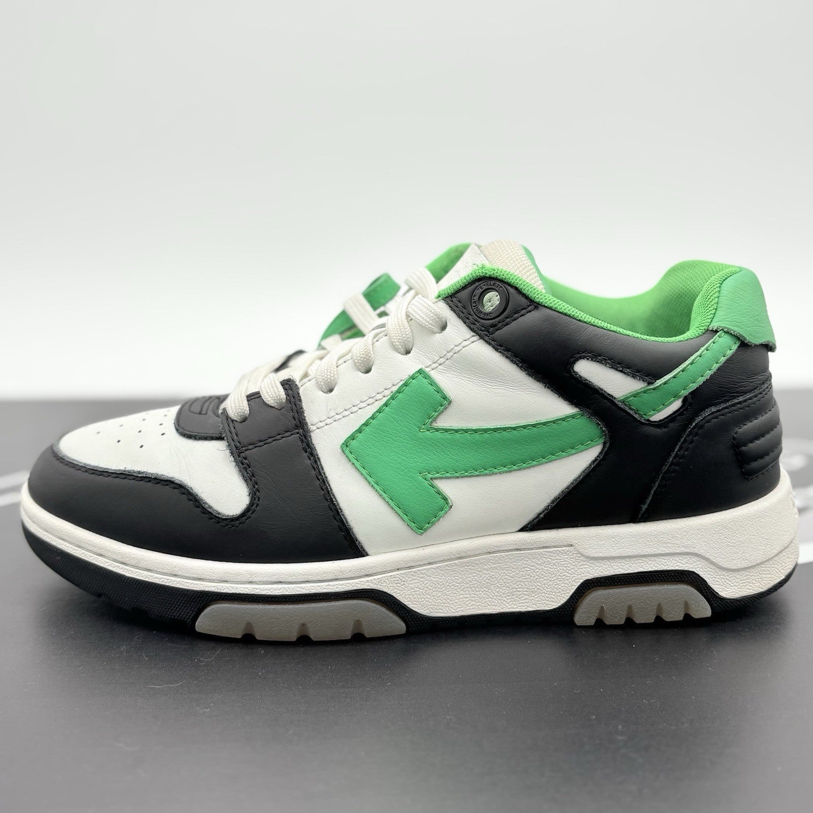 Size 40 (7 US) Off-White Out of Office ' Black Green ' | GREAT CONDITION!