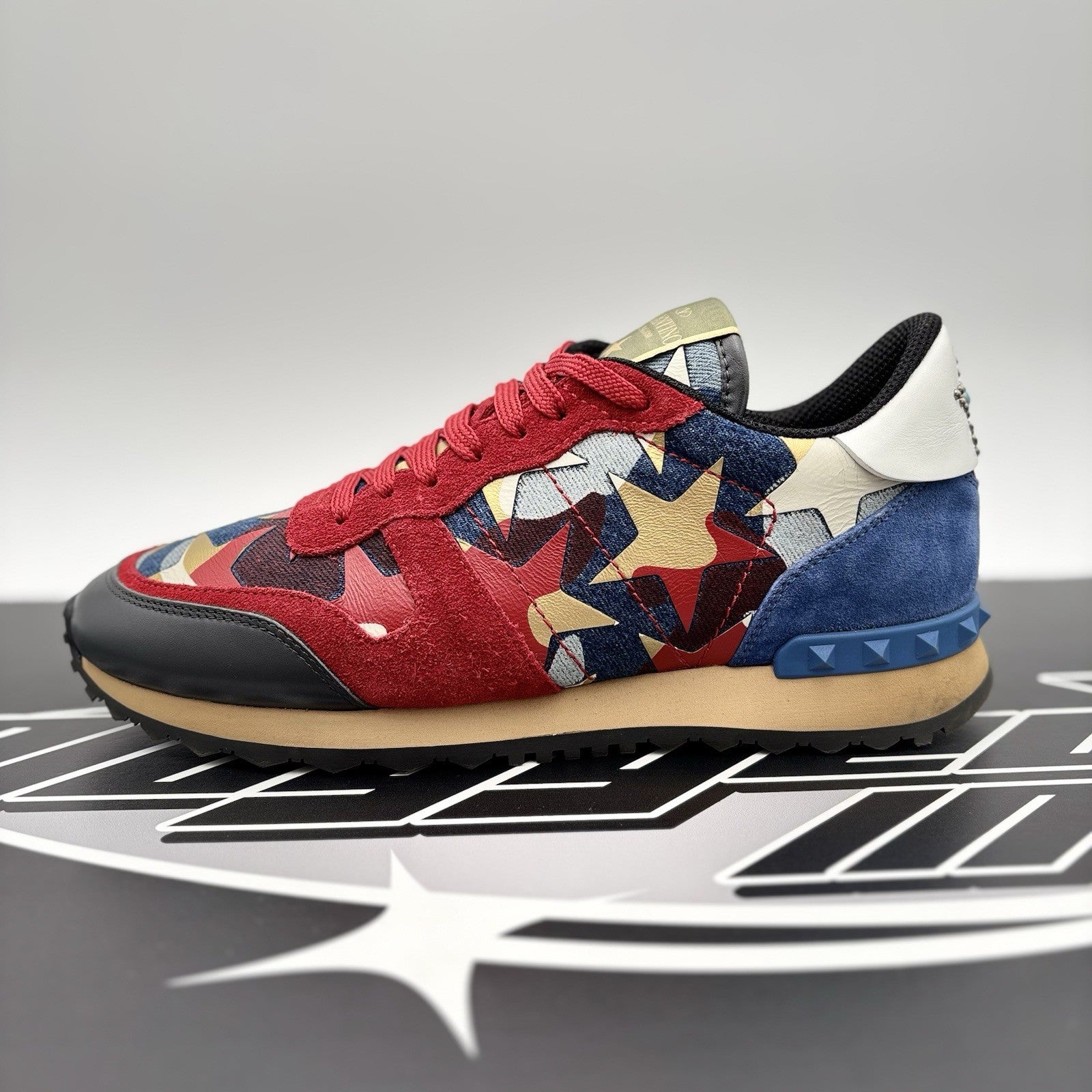Size 40 EU (7 US) - Valentino RockRunner ‘ Camo Star ‘ | GREAT CONDITION!