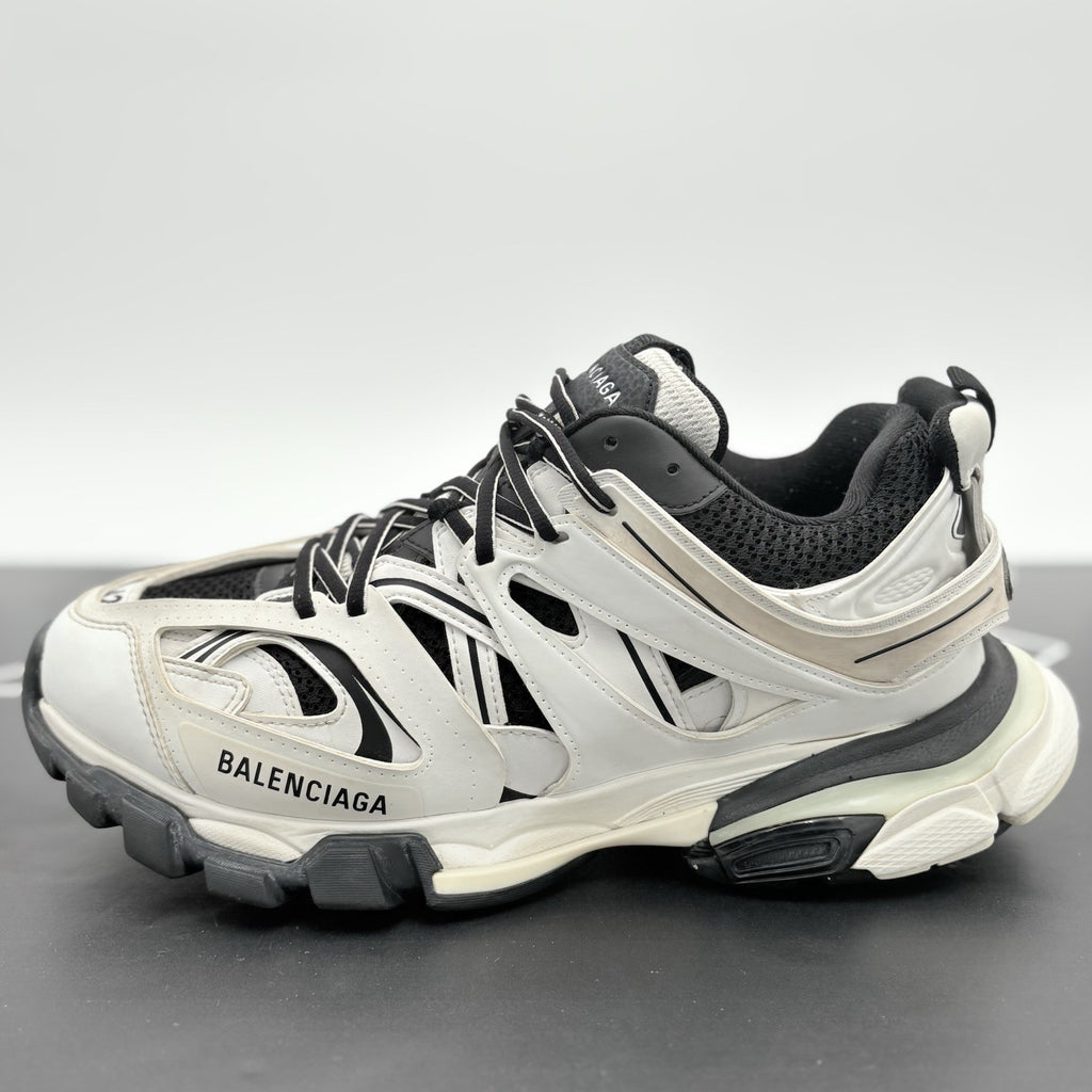 Size 42 (9 US) - Balenciaga Track Sneaker ' White Black ' | SUPER CLEAN!