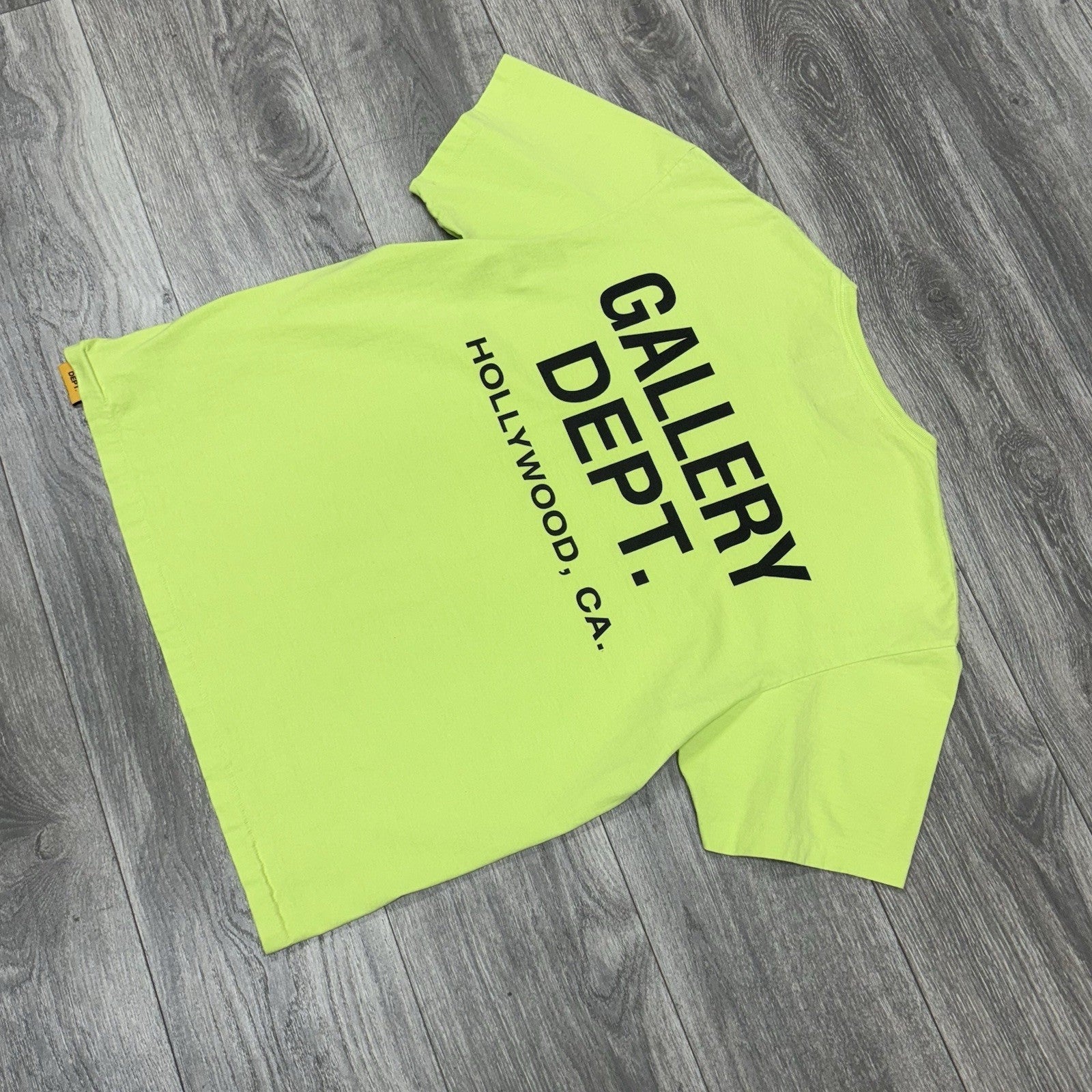 Size Large - Gallery Dept Souvenir Tee ' Lime Green ' | ONLY WORN 1x
