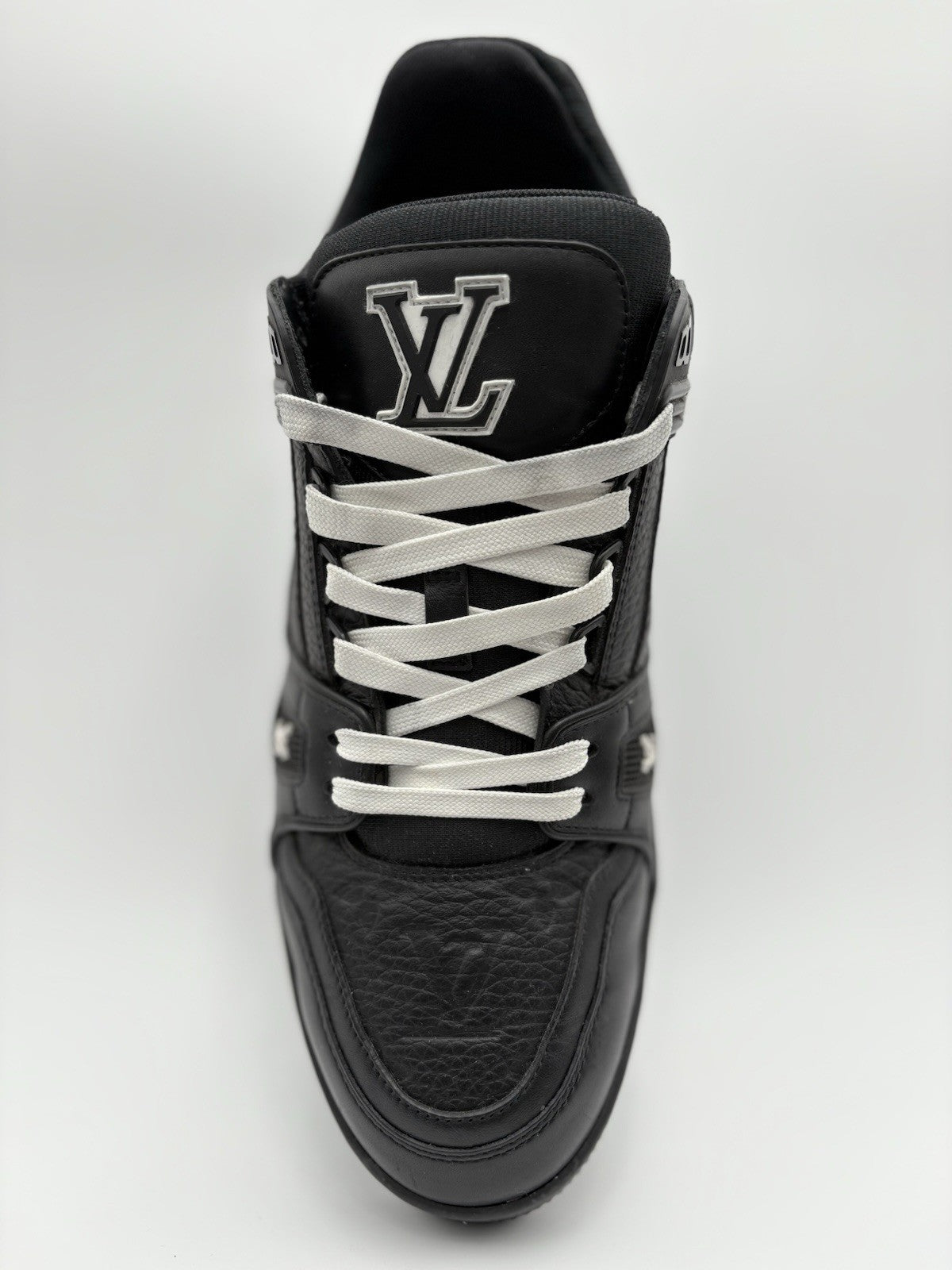 Size 8.5 LV (9.5-10 US) - Louis Vuitton Trainer ' Black ' | SUPER CLEAN!