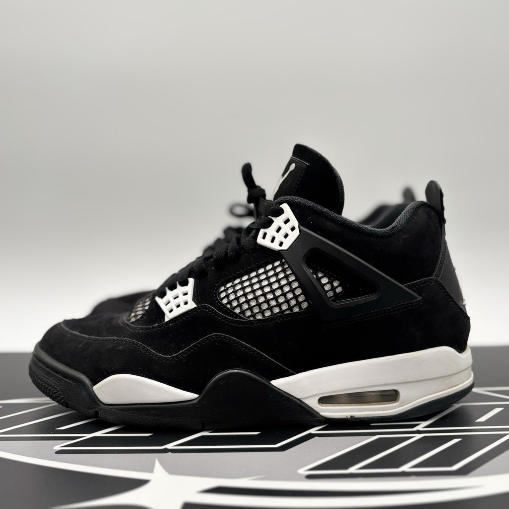 Size 10.5 - Air Jordan 4 Retro White Thunder | GOOD CONDITION!