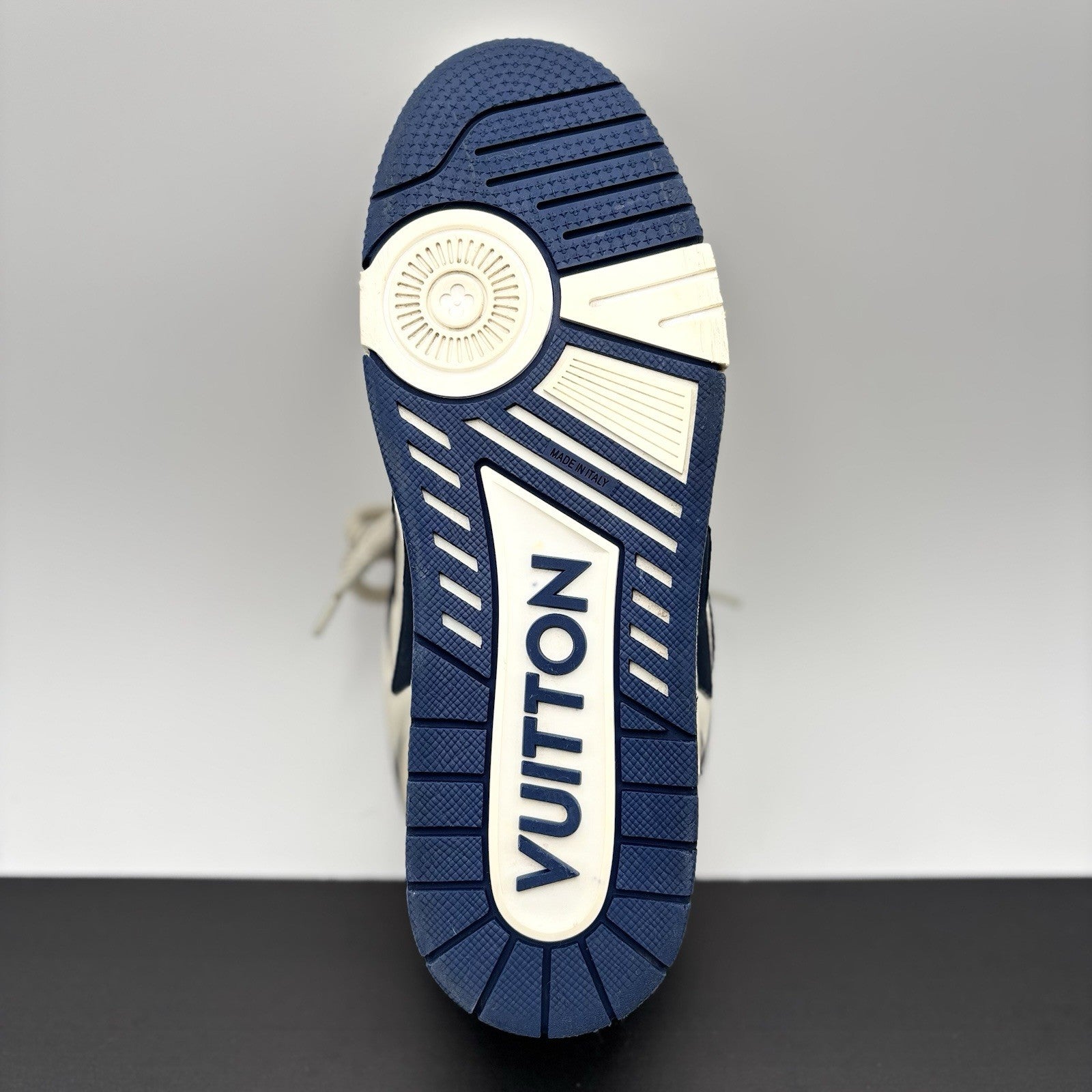 Size 8 LV (9-9.5 US) - Louis Vuitton Skate ' Marine ' | GREAT CONDITION!