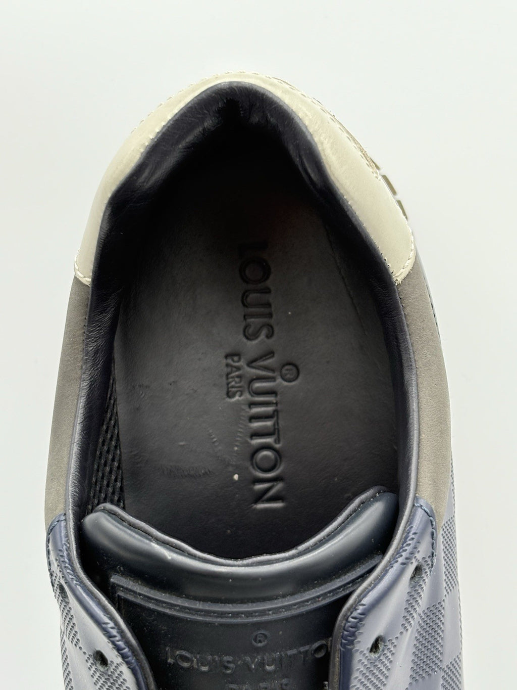 Size 8 LV (9-9.5 US) Louis Vuitton Damier Run Away ' Navy ' | GREAT CONDITION