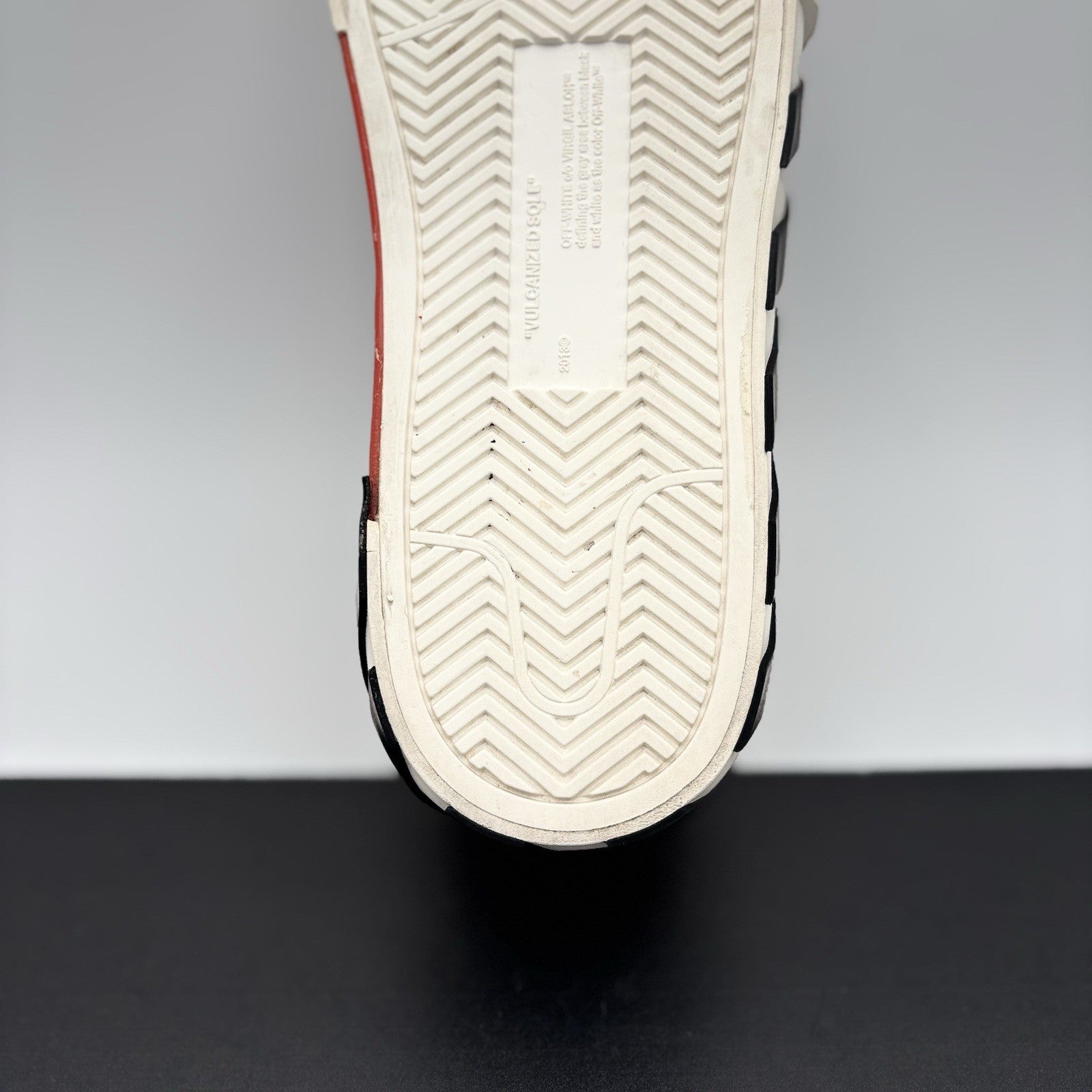 Size 40 (7 US) - Off-White Vulc Sneaker ' White ' | GOOD CONDITION!