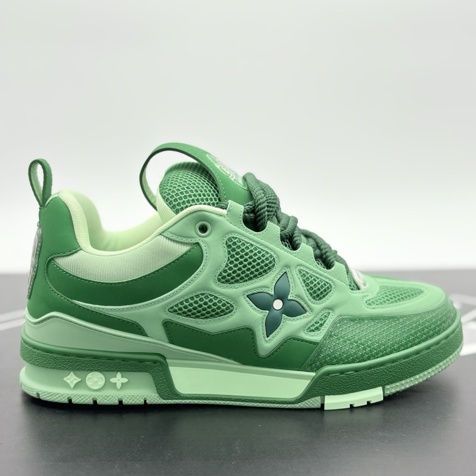 Size 7.5 LV (8.5-9 US) - Louis Vuitton Skate ' Green ' | EXCELLENT CONDITION!
