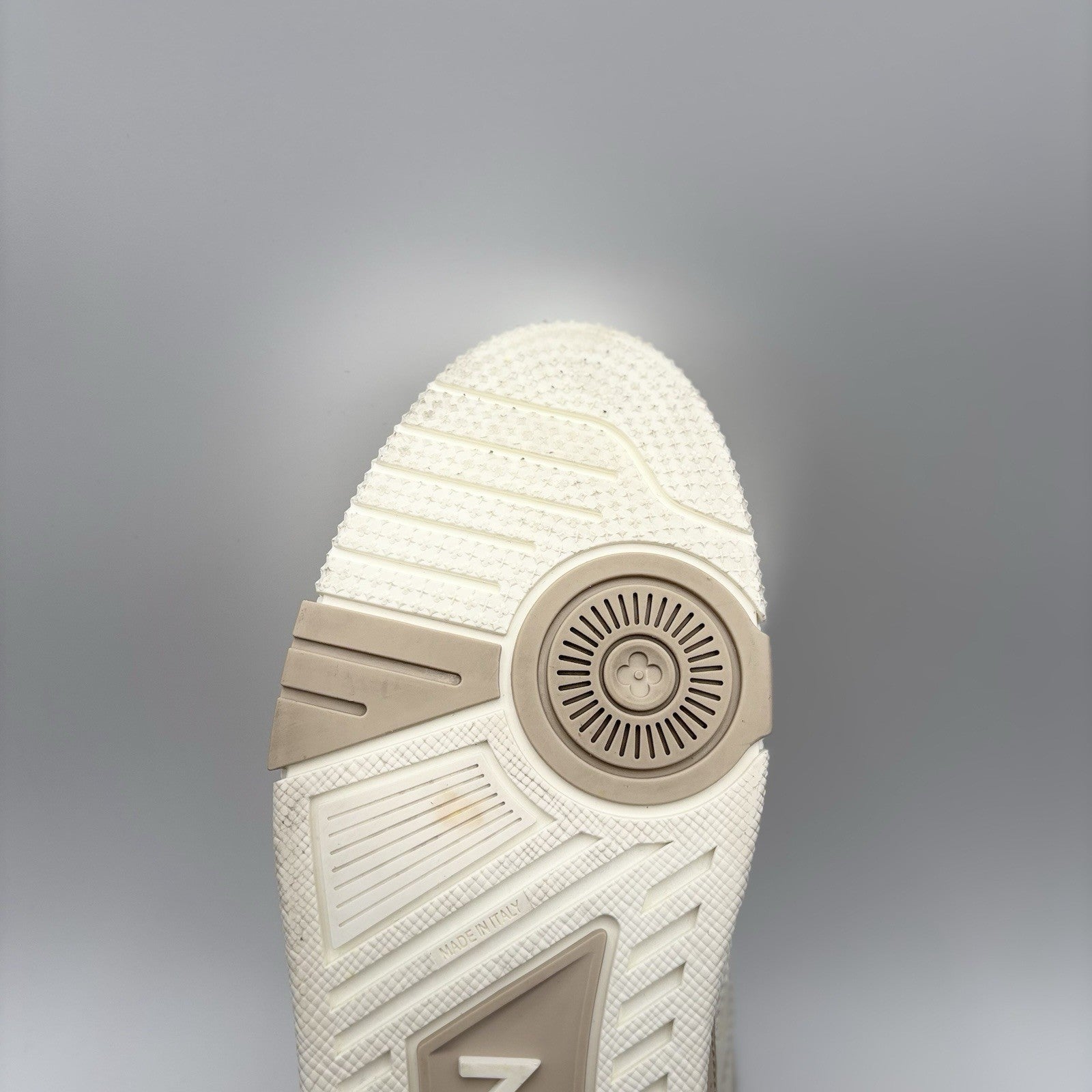 Size 7 LV (8-8.5 US) - Louis Vuitton Skate ' Beige White ' | GREAT COND!
