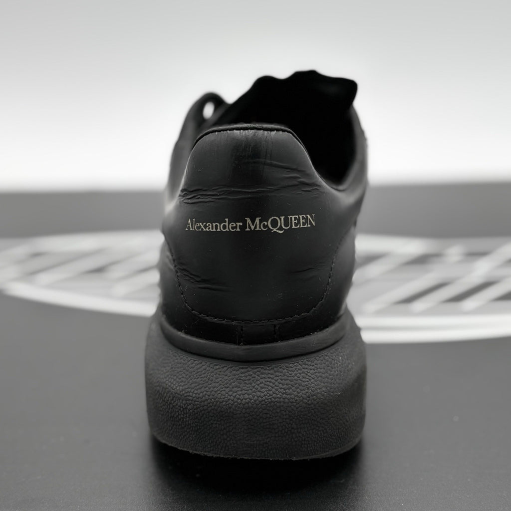 Size 41 (8 US) - Alexander McQueen Oversized ' Black '