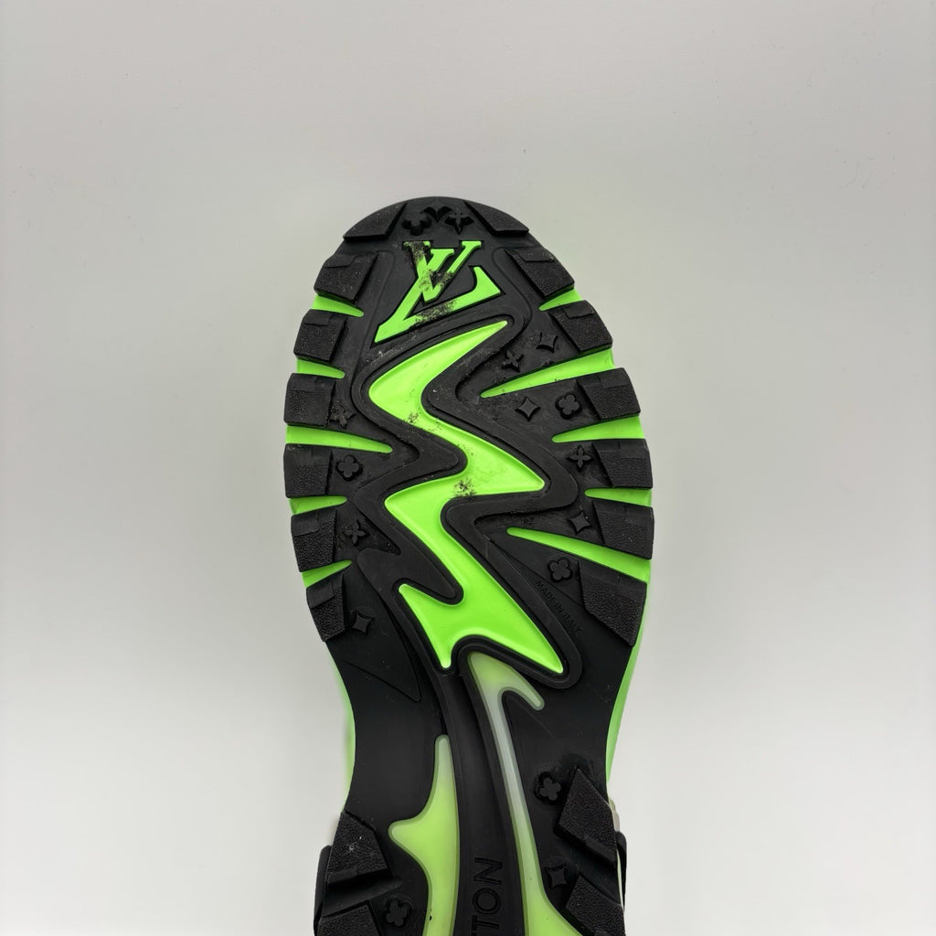 Size 10 LV (11-11.5 US) Louis Vuitton Tactic Runner ' Green ' | GOOD CONDITION!