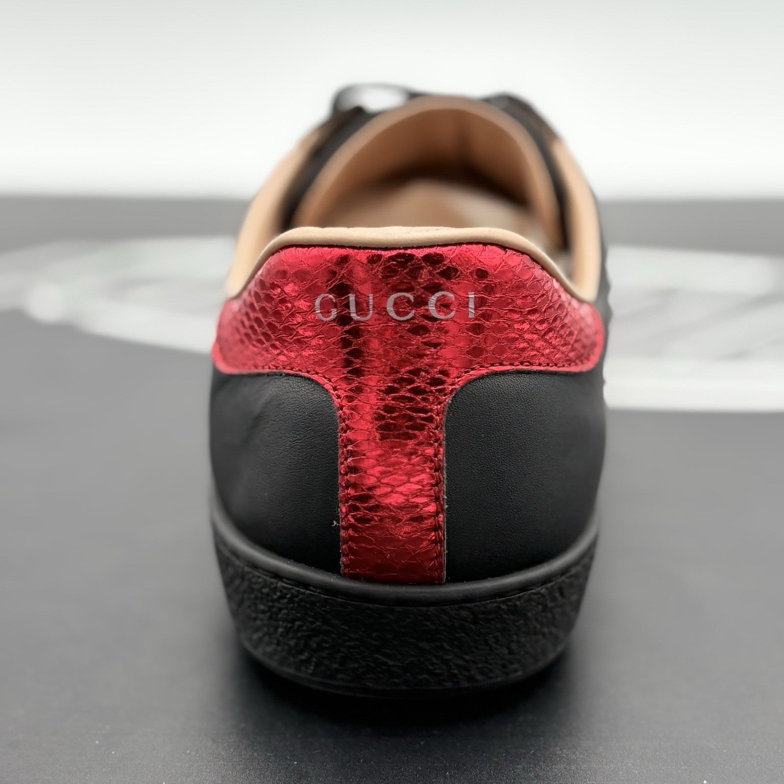 Size 9 G (9.5 US) - Gucci Ace Embroidered Bee ' Black ' | GREAT CONDITION!
