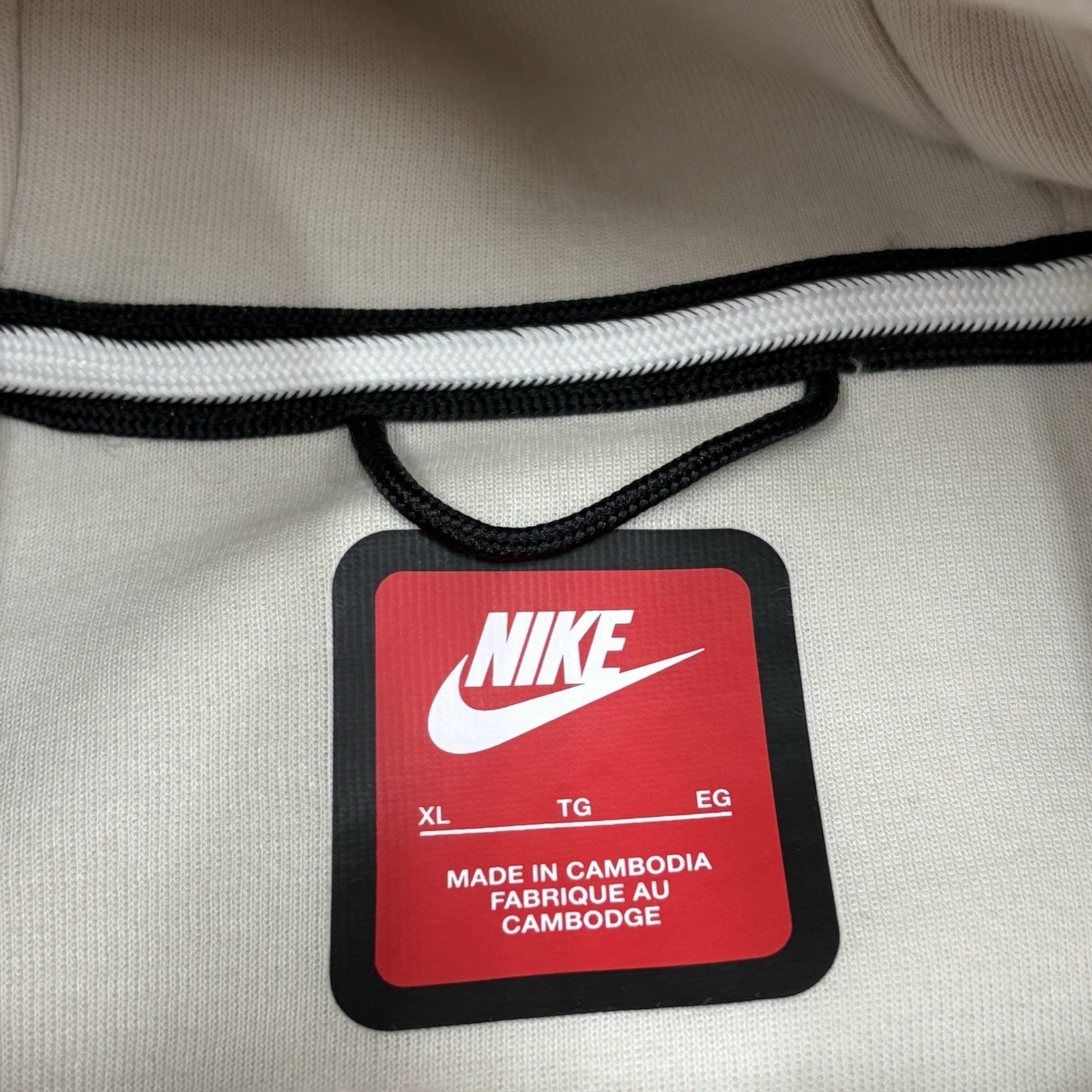 Size XL - Nike Tech Fleece Full-Zip Windrunner Zip Up ' Orewood ' | NEW!