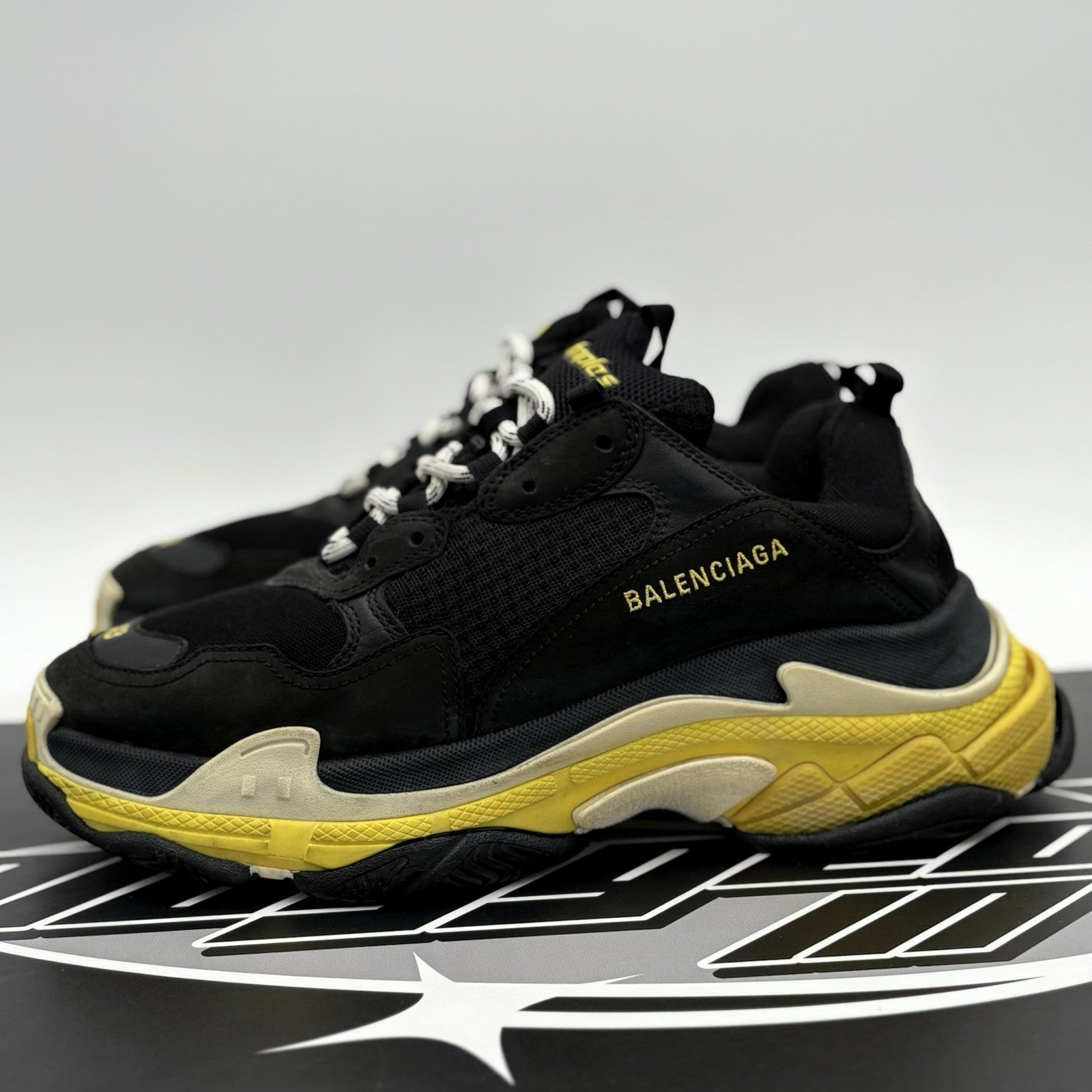 Size 43 (10 US) - Balenciaga Triple S ' Black Yellow ' | GREAT CONDITION!