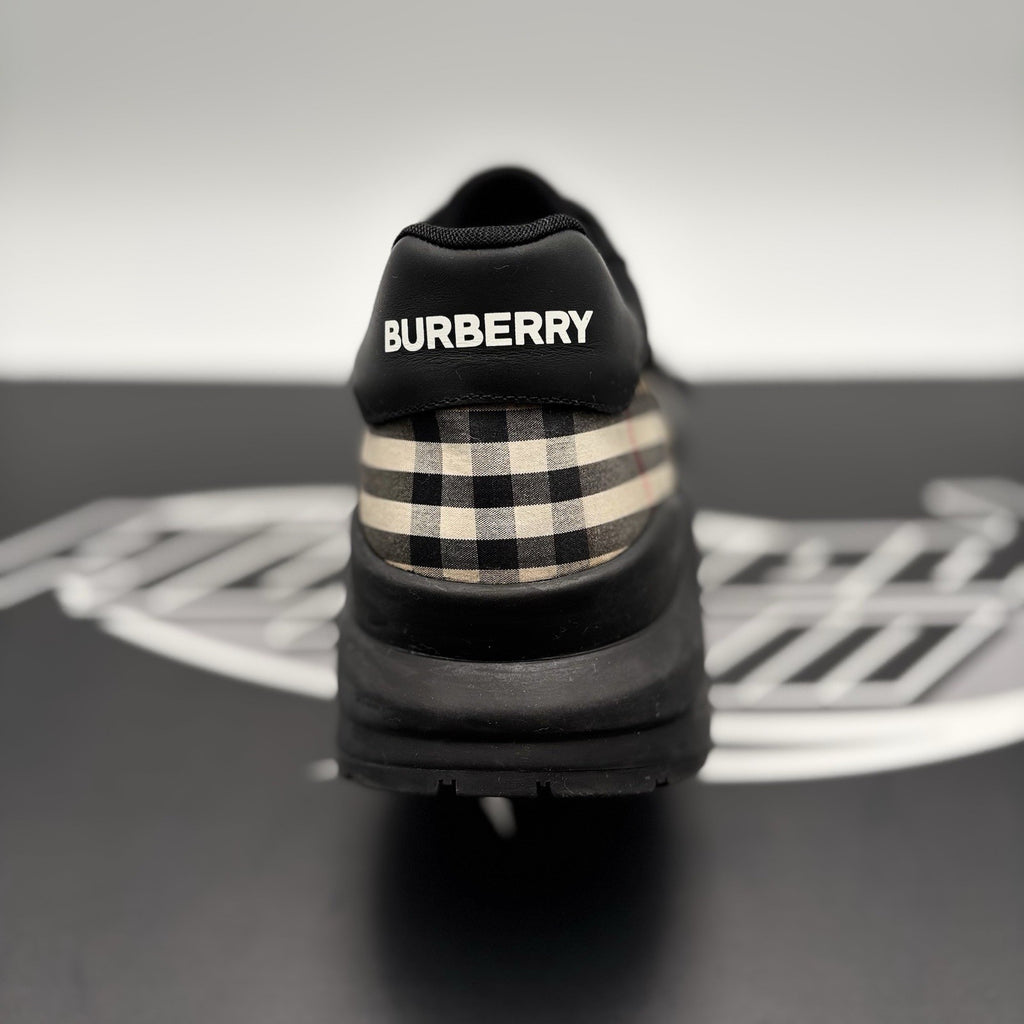Size 46 (13 US) Burberry Check Suede Leather Vintage ' Black ' | GOOD CONDITION!