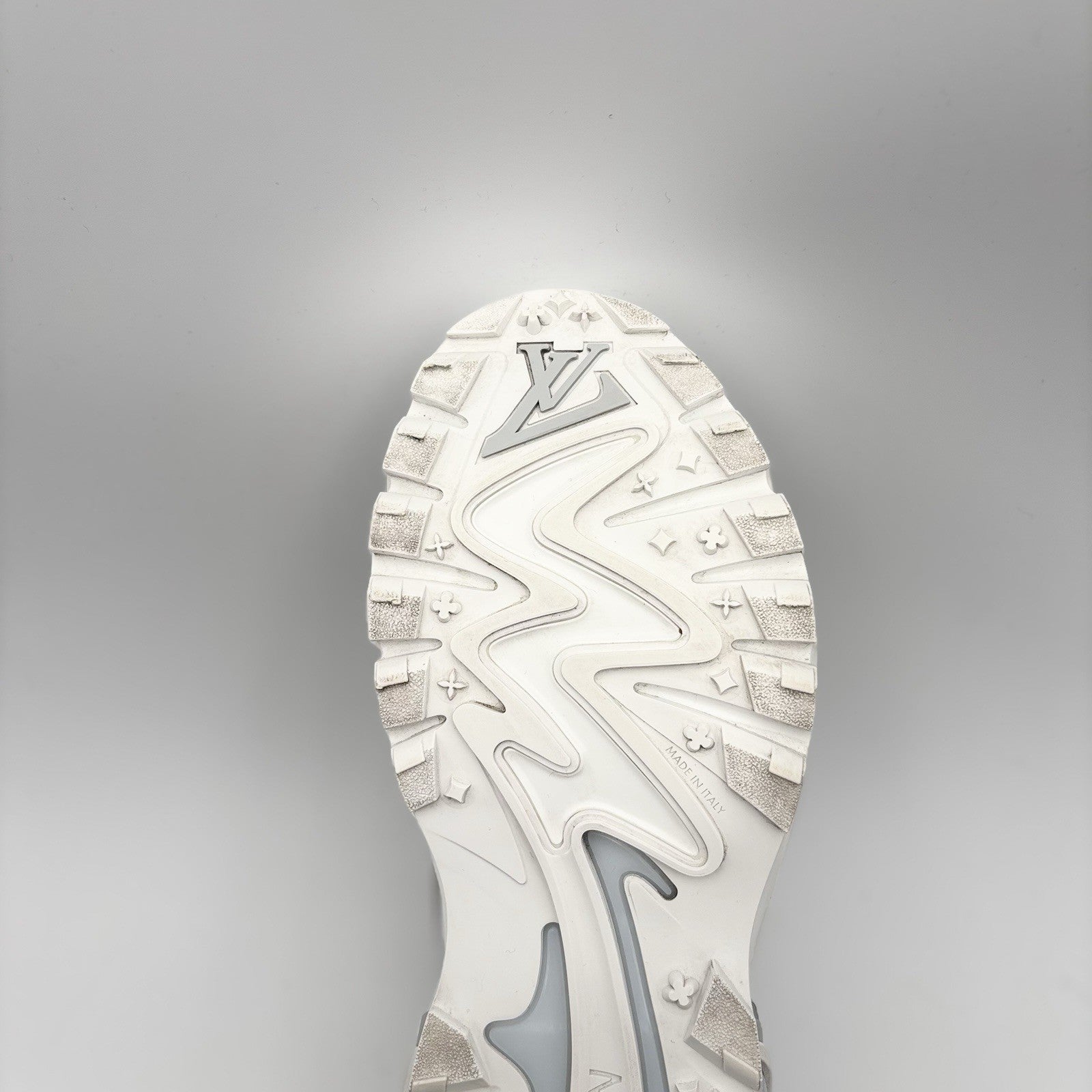 Size 7 LV (8-8.5 US) Louis Vuitton LV Runner Tactic ' White ' | GREAT!