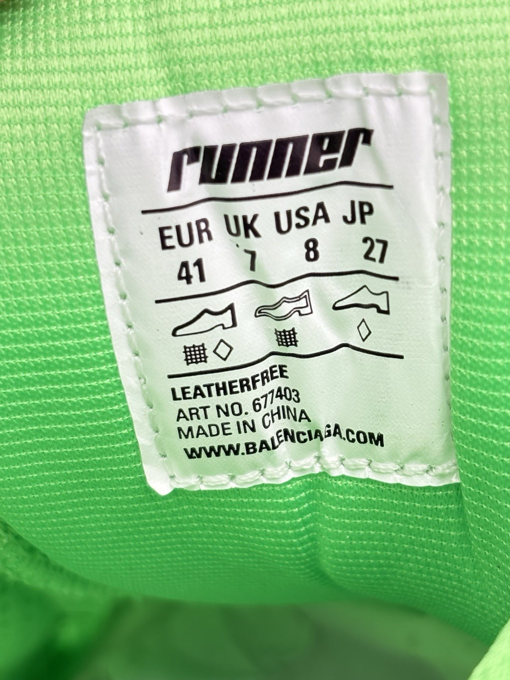 Size 41 (US 8) - Balenciaga Runner ' Fluo Green White ' | BRAND NEW!