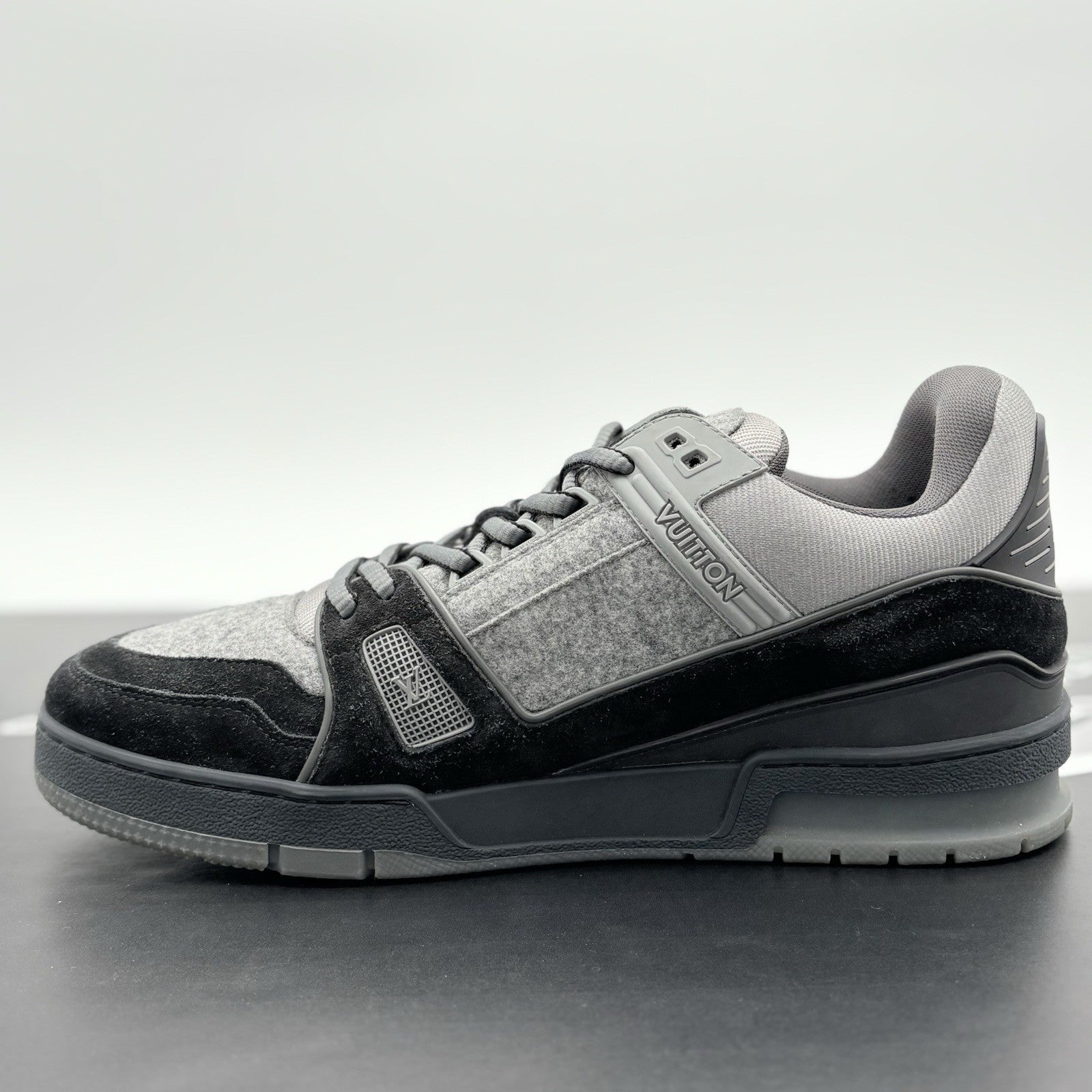 Size 9.5 LV (10.5-11 US) Louis Vuitton Trainer  ' Black Grey ' | SUPER CLEAN!