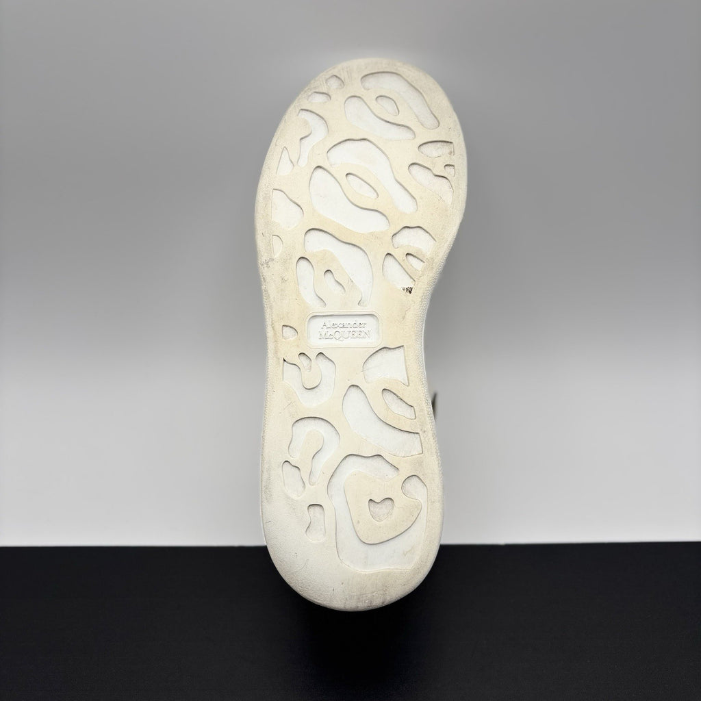Size 41 (8 US) Alexander McQueen Oversized ' Gold Crocodile ' | GOOD COND!