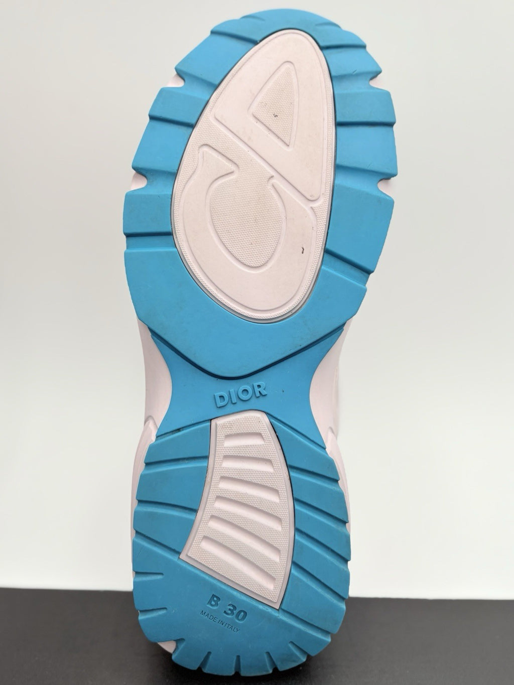 Size 41 (8 US) Dior B30 Reflective ' Pale Pink Blue ' | GREAT CONDITION!