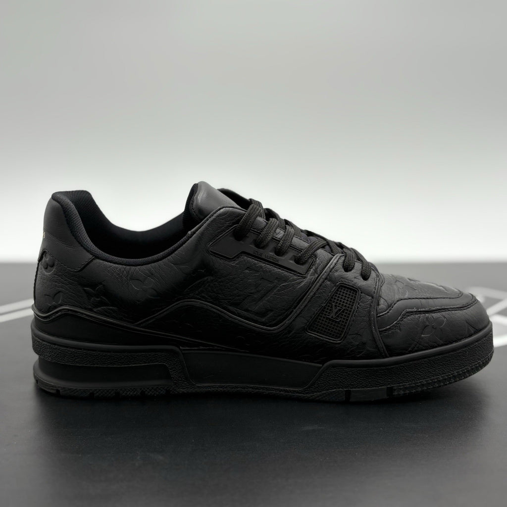Size 6 LV (US 7-7.5) Louis Vuitton Trainer ' Black ' | GOOD CONDITION!