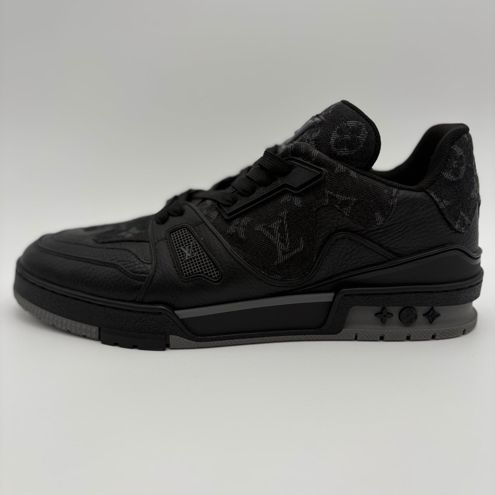 Size 9 LV (10-10.5 US) Louis Vuitton Trainer X Nigo ' Black Denim ' | CLEAN!