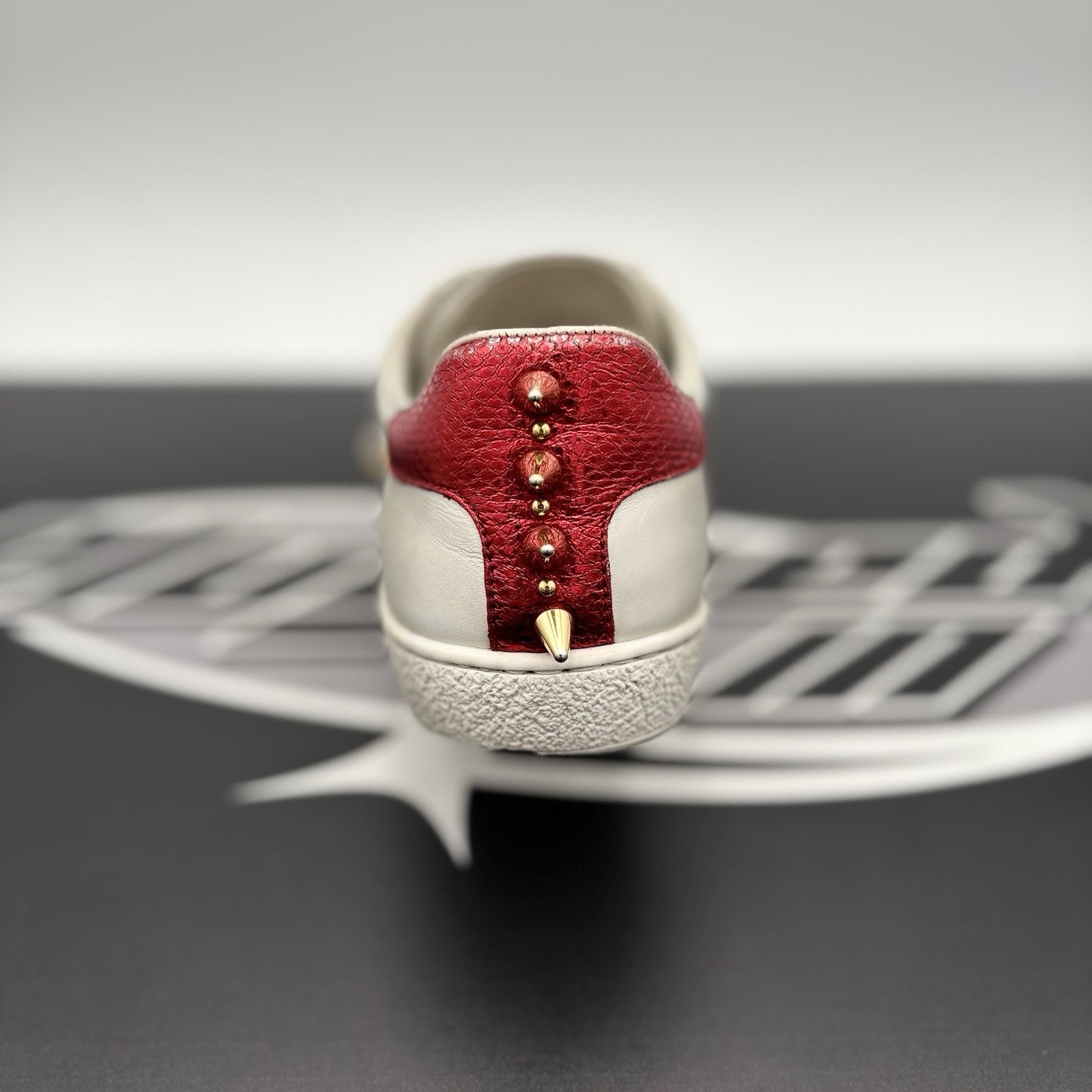 Size 36.5 - Gucci Ace Studded ' White, Pearls ' | GREAT CONDITION!
