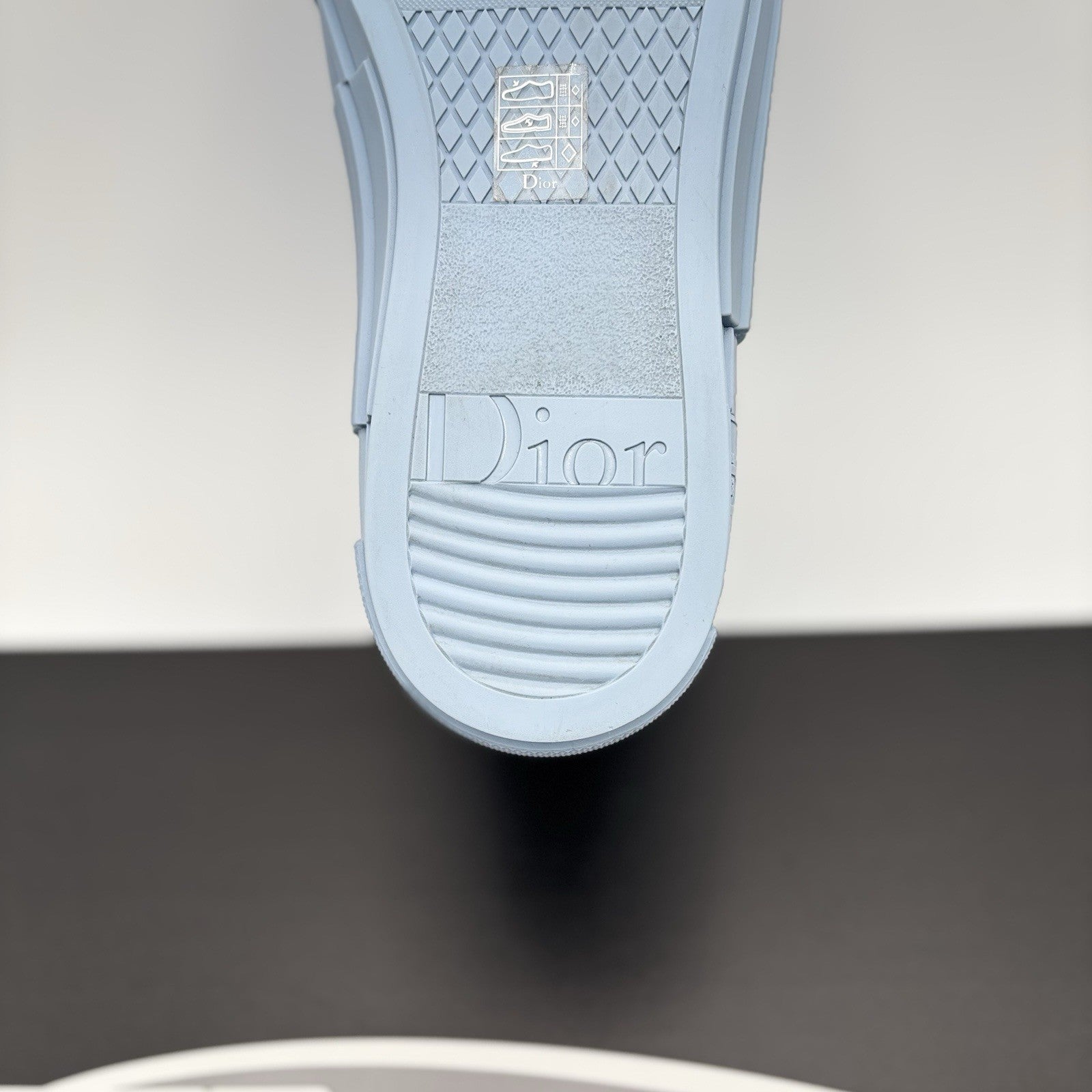 Size 43 (10 US) Dior B23 High Oblique Mirage Quilted  'Light Blue' | GREAT COND!