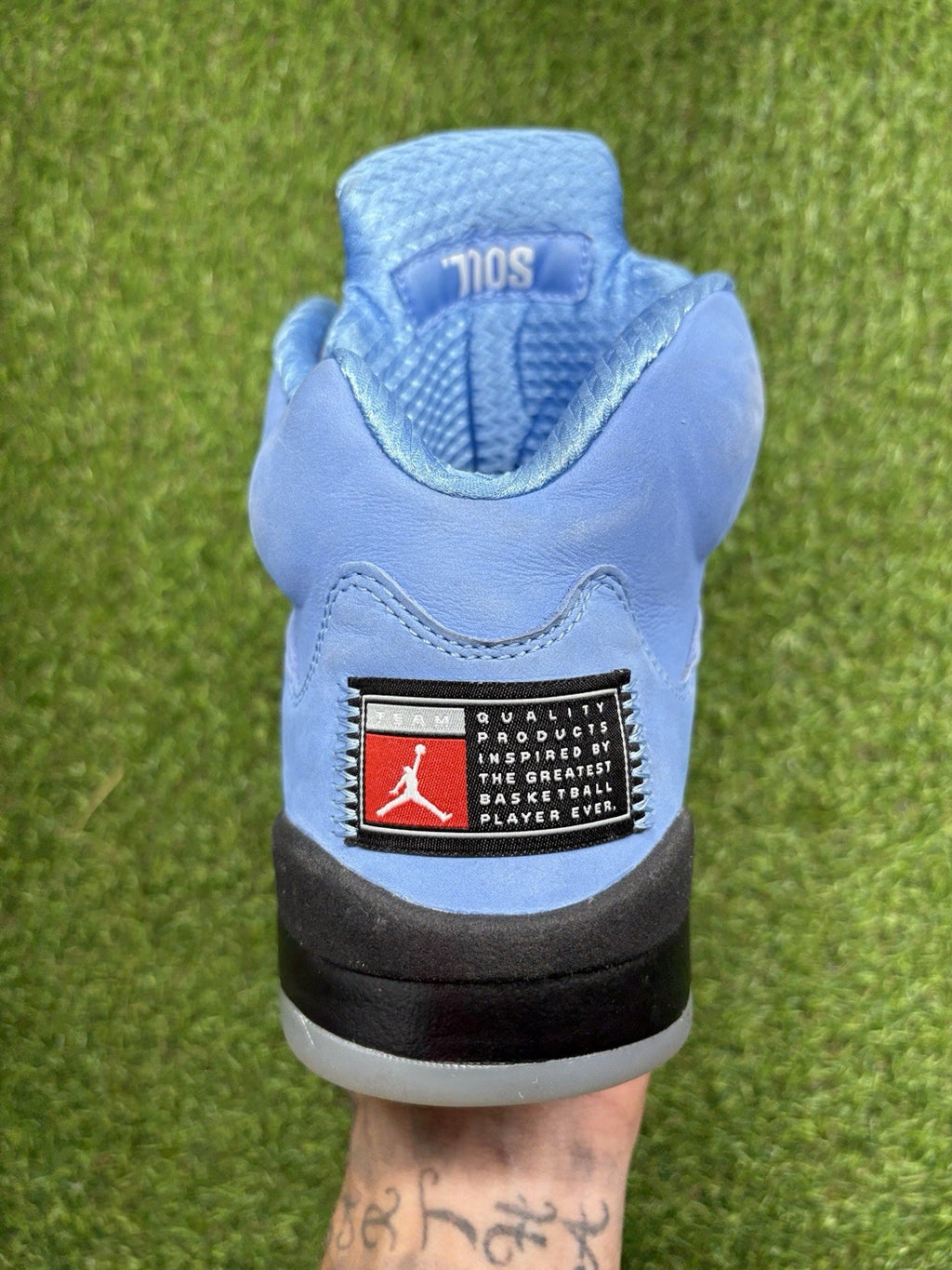 Size 9 - Air Jordan 5 Retro SE Mid ' UNC ' | GREAT CONDITION!