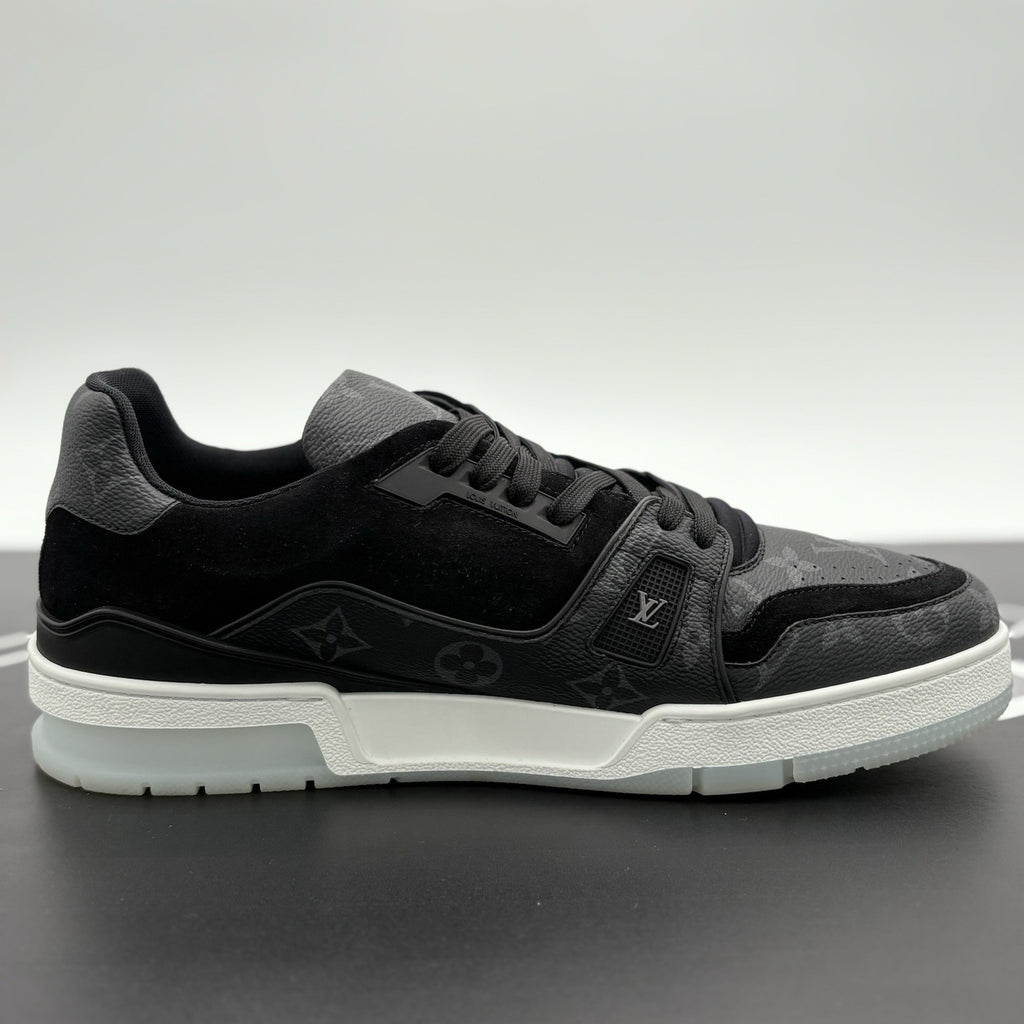 Size 9 LV (10-10.5 US) - Louis Vuitton Trainer ' Black ' | SUPER CLEAN!
