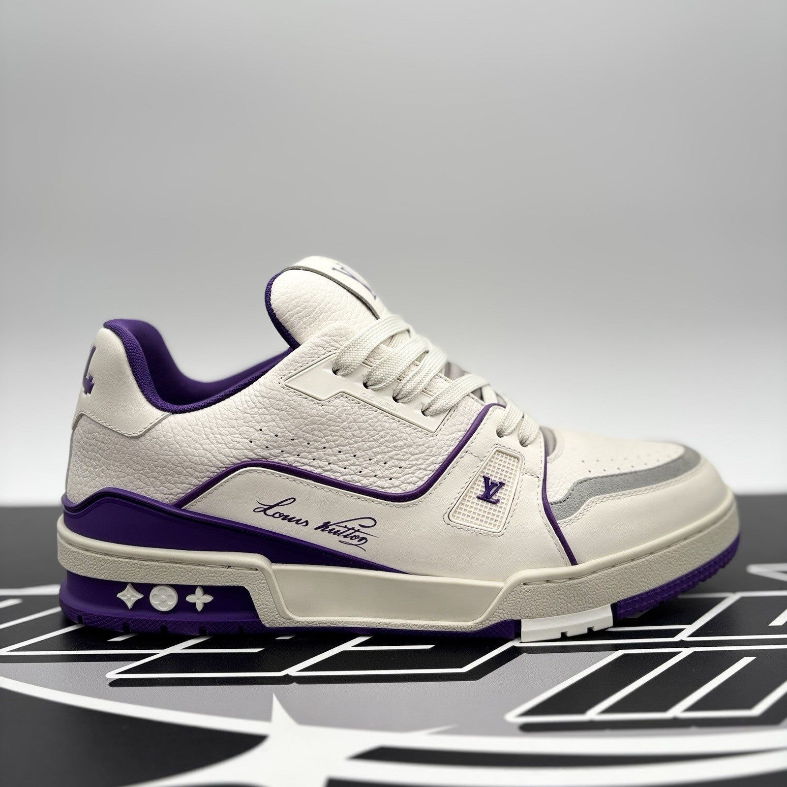 Size 7.5 LV (8.5-9 US) - Louis Vuitton Trainer ' White, Purple ' | WORN ONCE!