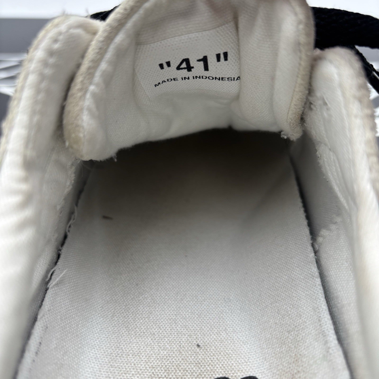 Size 41 (8 US) Off-White Vulc Sneaker ' Canvas White, Black ' | GOOD CONDITION!