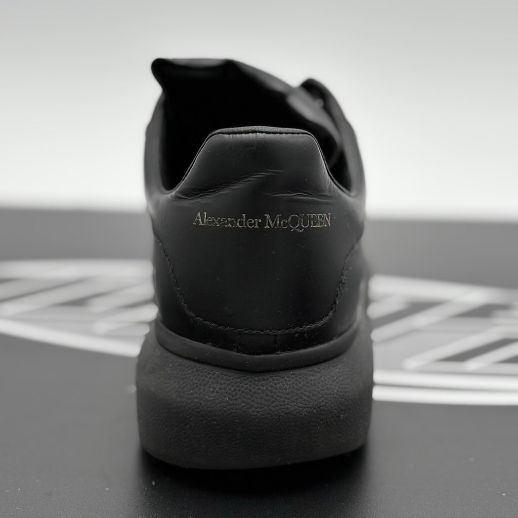 Size 41 (8 US) - Alexander McQueen Oversized ' Black '