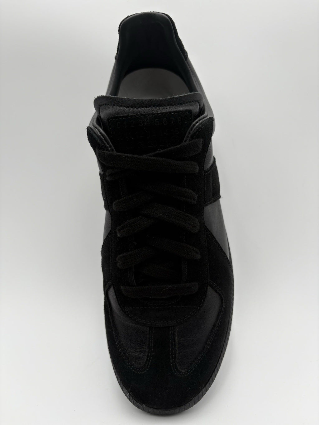 Size 40 (7 US) - Maison Margiela Low ' Black ' | EXCELLENT CONDITION!