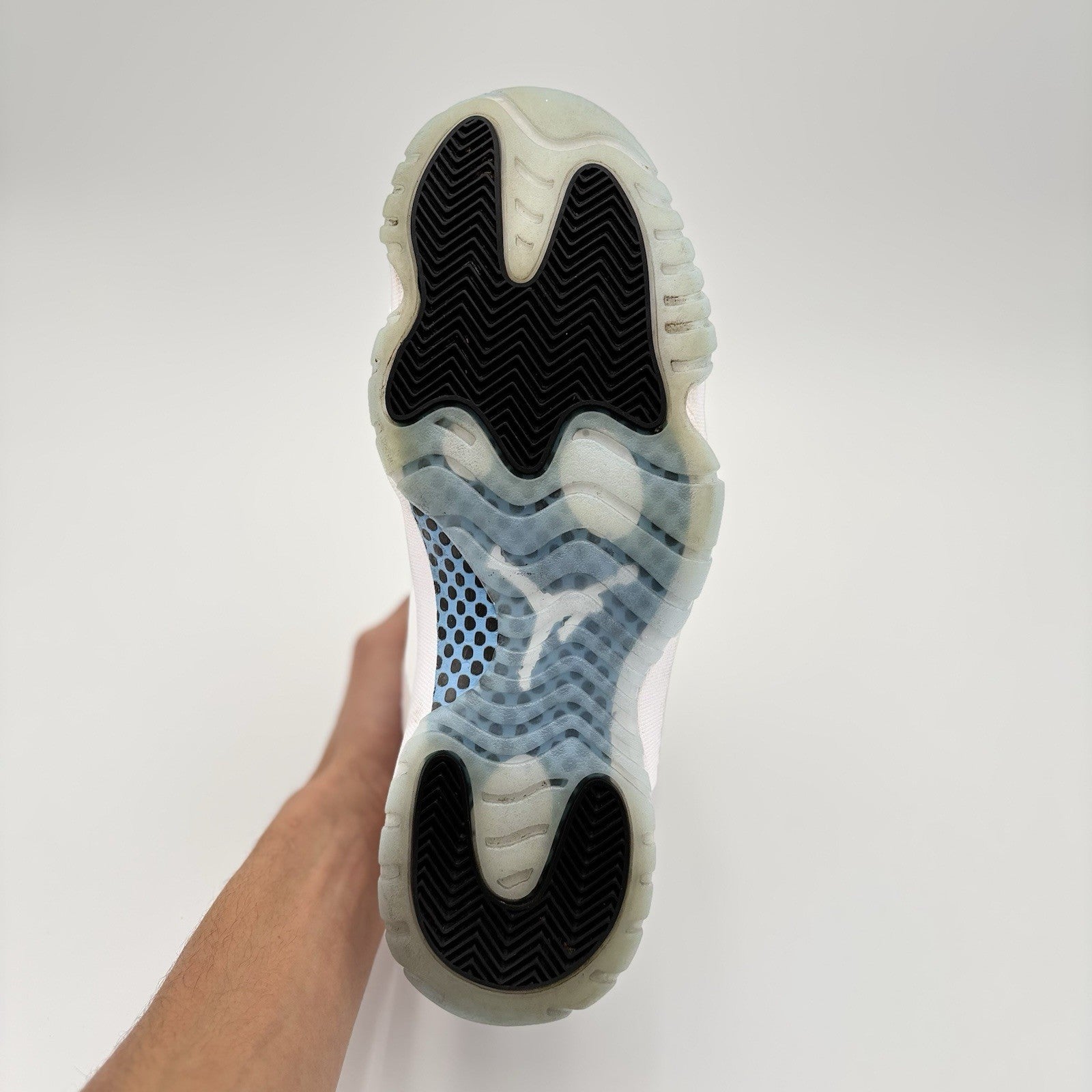 Size 11 - Air Jordan 11 Retro 2024 Legend Blue / Columbia | GOOD CONDITION!