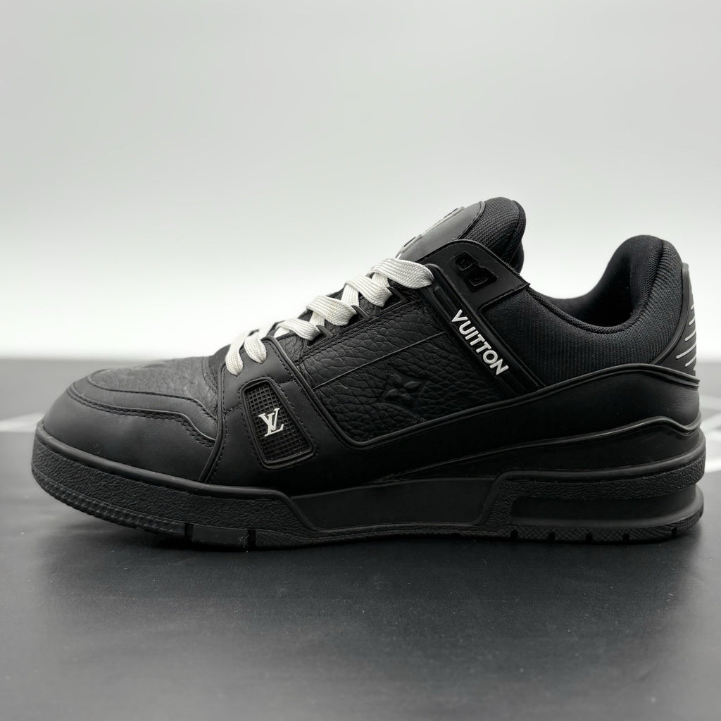 Size 8.5 LV (9.5-10 US) - Louis Vuitton Trainer ' Black ' | SUPER CLEAN!