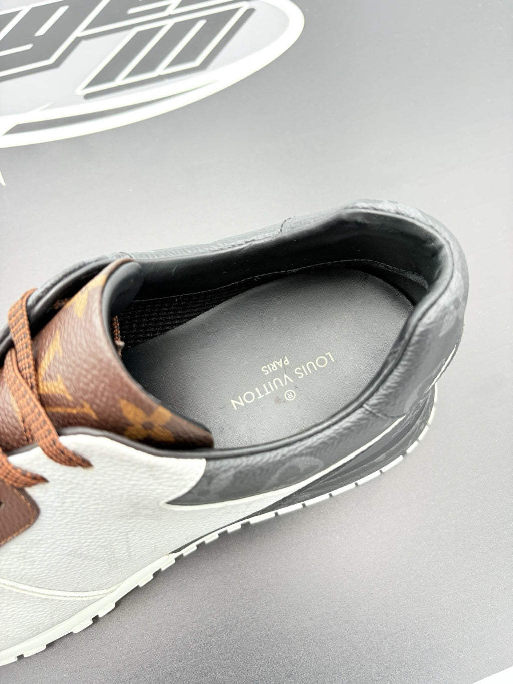 Size 8.5 LV (9.5-10 US) Louis Vuitton Run Away Sneaker ' Tri-Color ' | CLEAN!