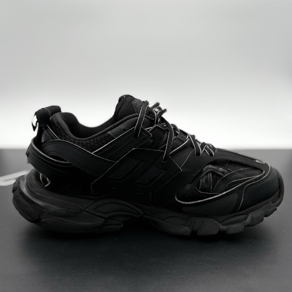 Size 42 (9 US) - Balenciaga Track Sneaker ' Black '