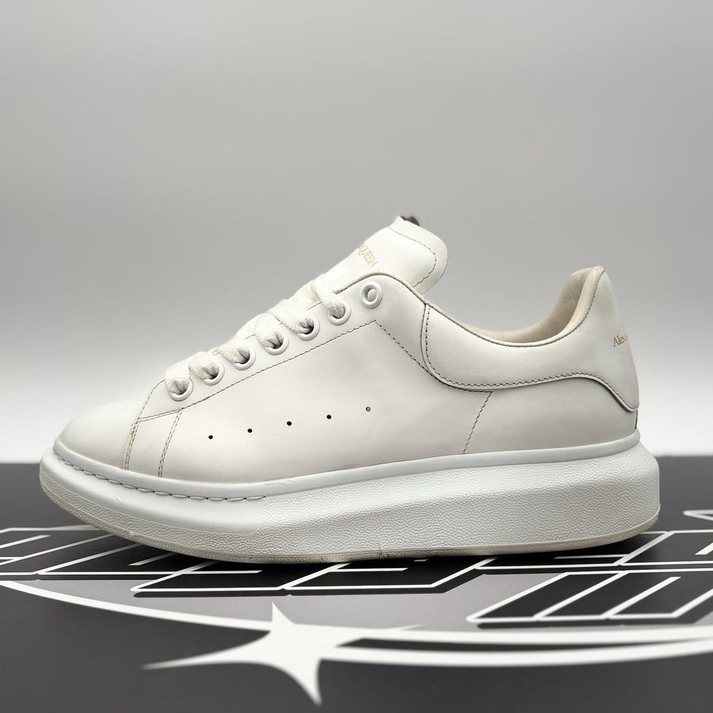 Size 42.5 (9.5 US) Alexander McQueen Oversized ‘ White ' | GOOD COND!