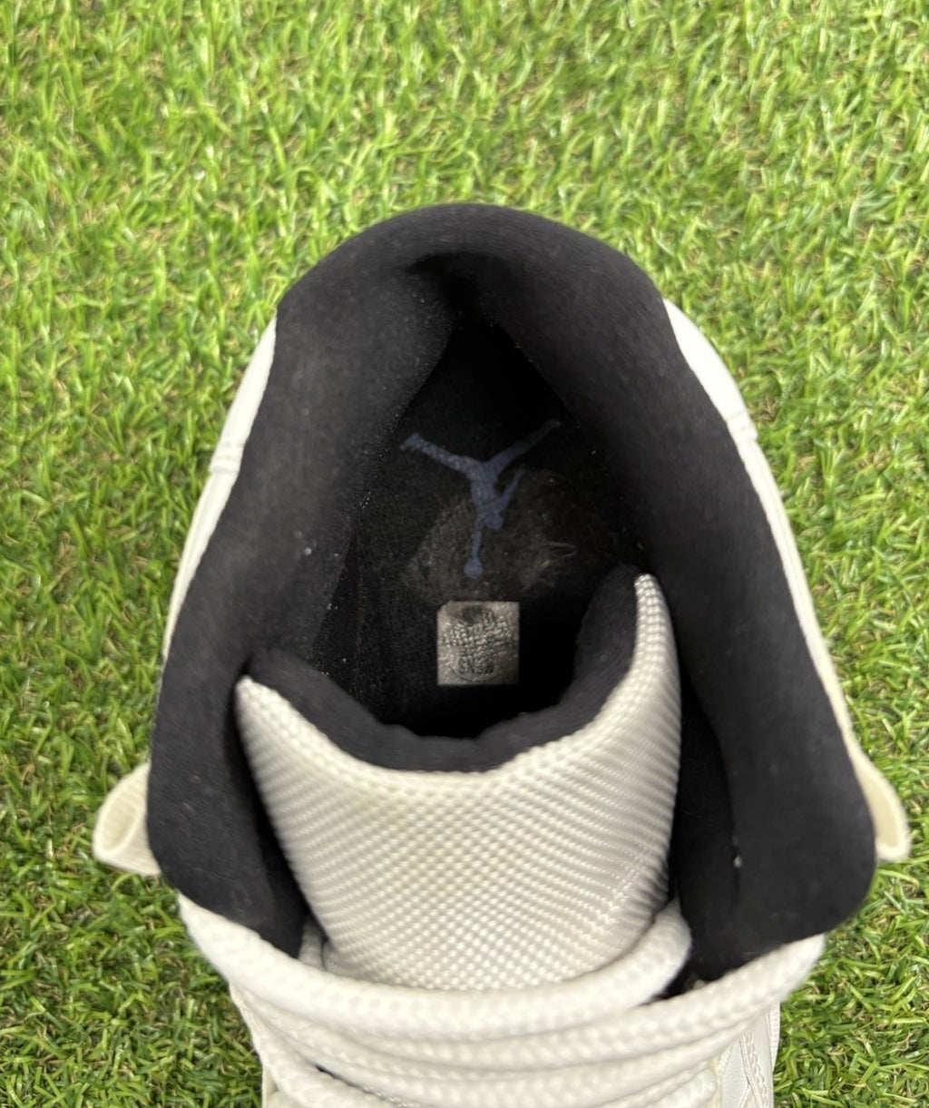 Size 9 - Air Jordan 11 Retro 2014 ' Legend Blue , Columbia ' | GREAT CONDITION!