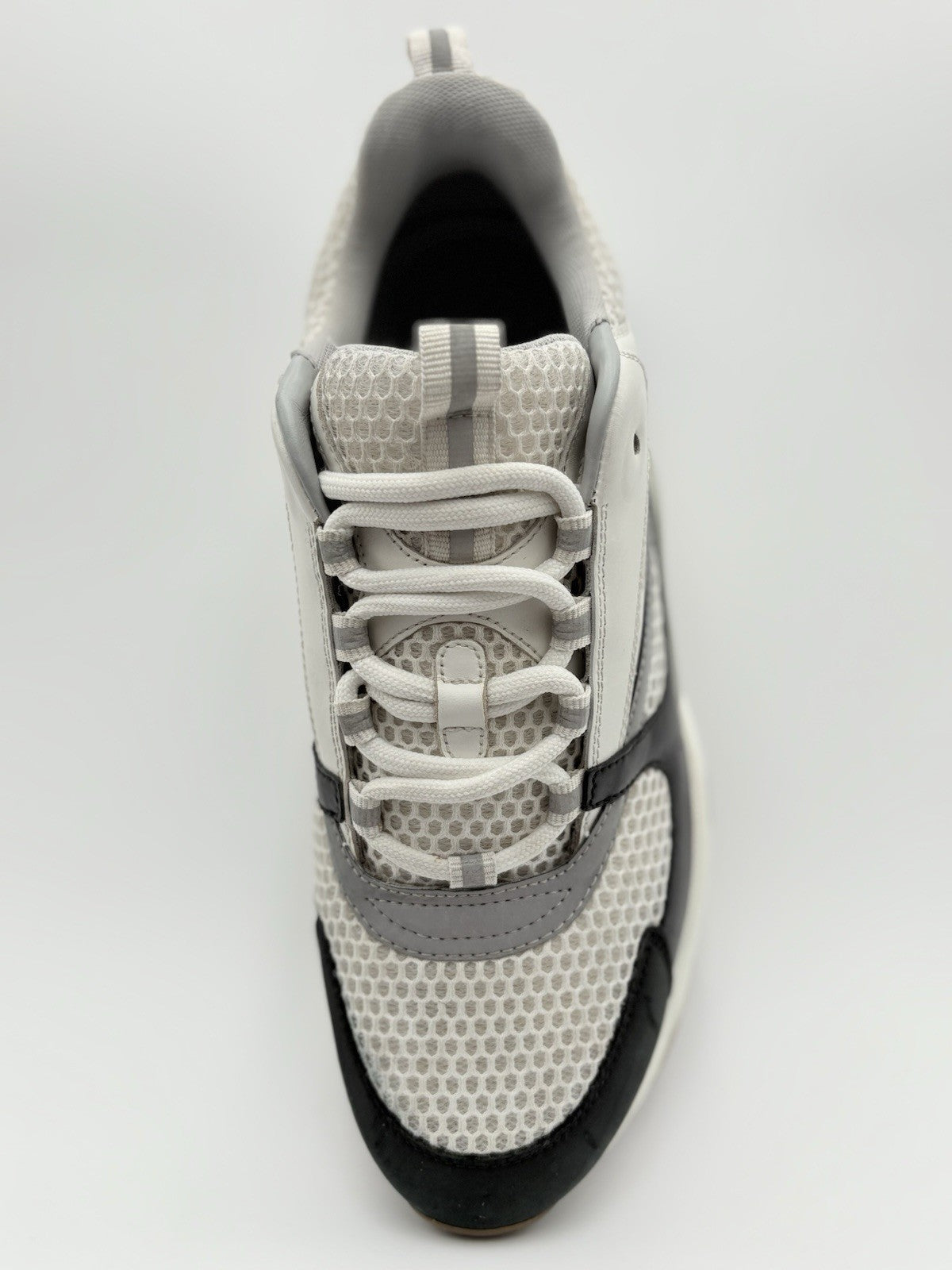 Size 42 (9 US) - Dior B22 Sneaker ' White Black ' | GOOD CONDITION!