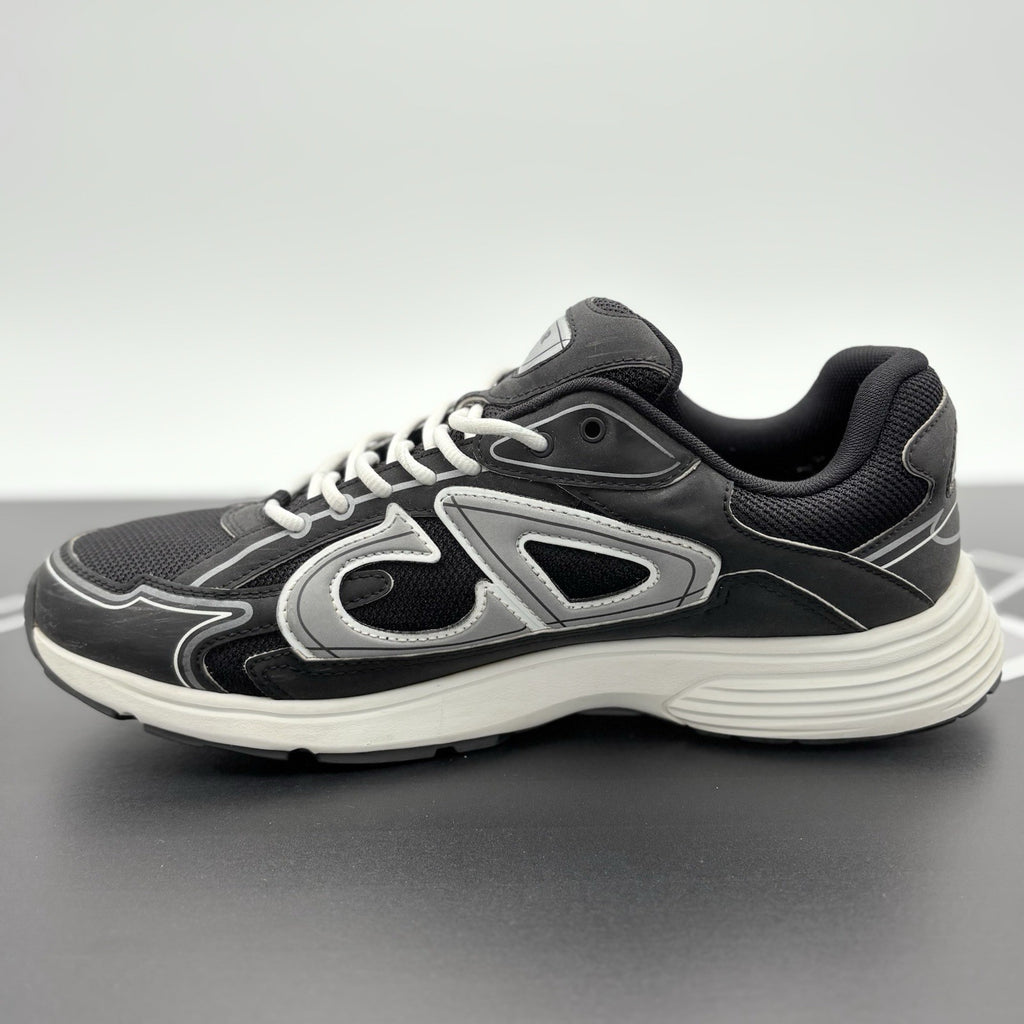 Size 44 (11 US) - Dior B30 ' Black White ' | GOOD CONDITION!