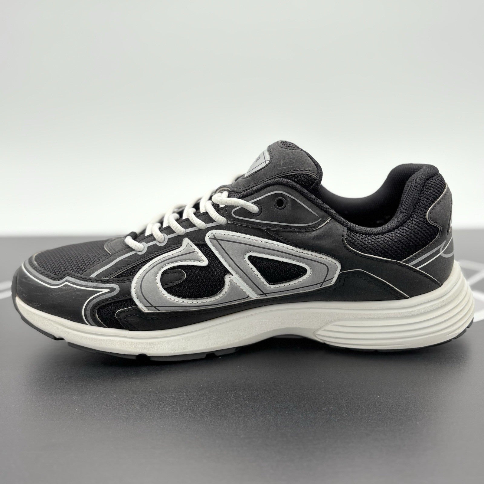 Size 44 (11 US) - Dior B30 ' Black White ' | GOOD CONDITION!