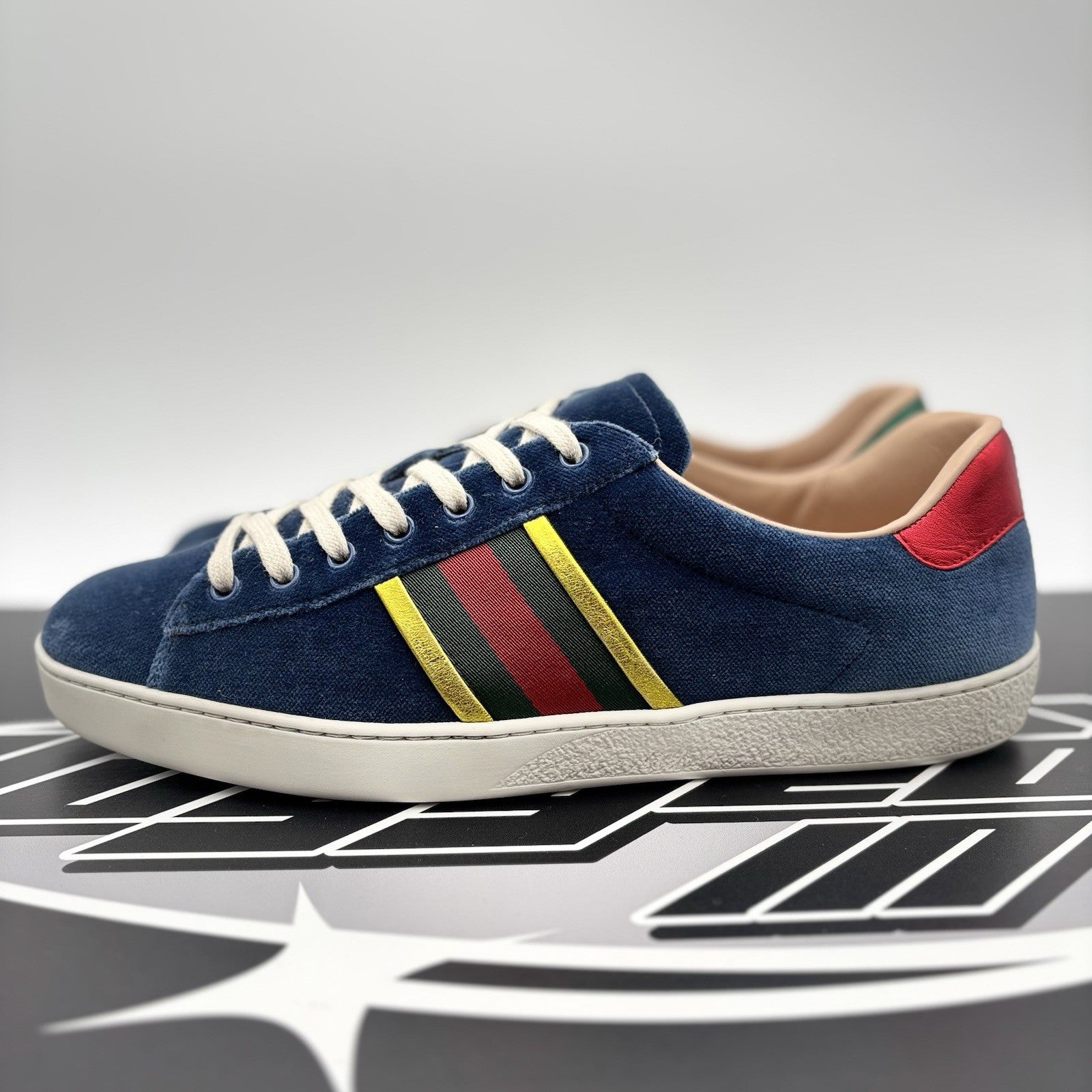 Size 9 G (9.5 US) - Gucci Ace ‘ Velvet Blue ‘ | GOOD CONDITION!