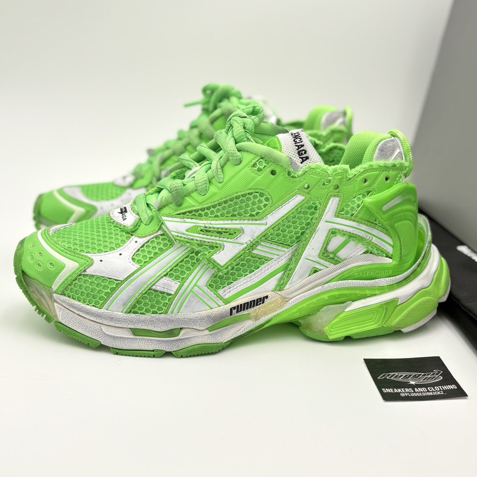 Size 41 (US 8) - Balenciaga Runner ' Fluo Green White ' | BRAND NEW!