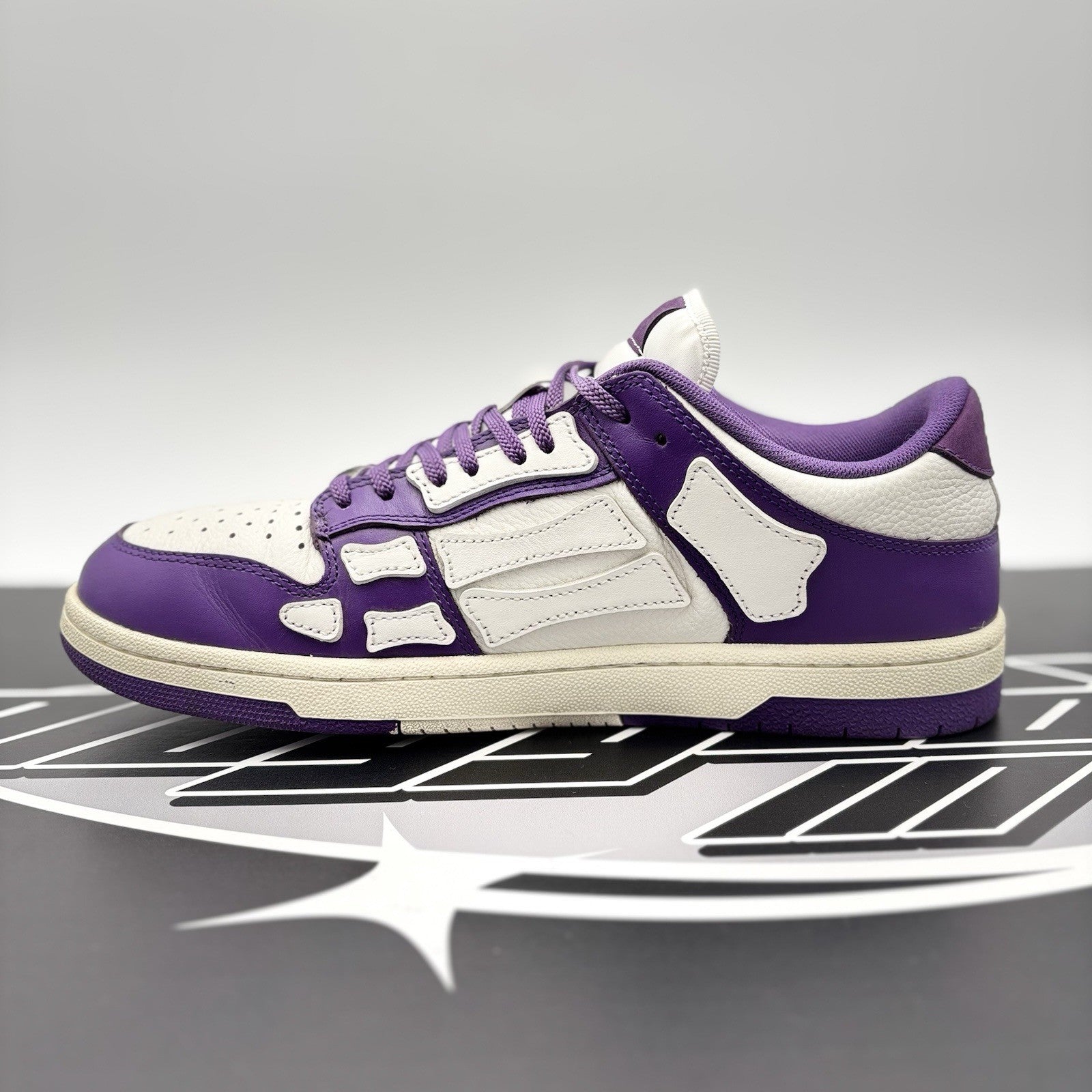 Size 43 (10 US) - Amiri Bandana Skel Low Top ' White, Purple ' | GREAT COND!