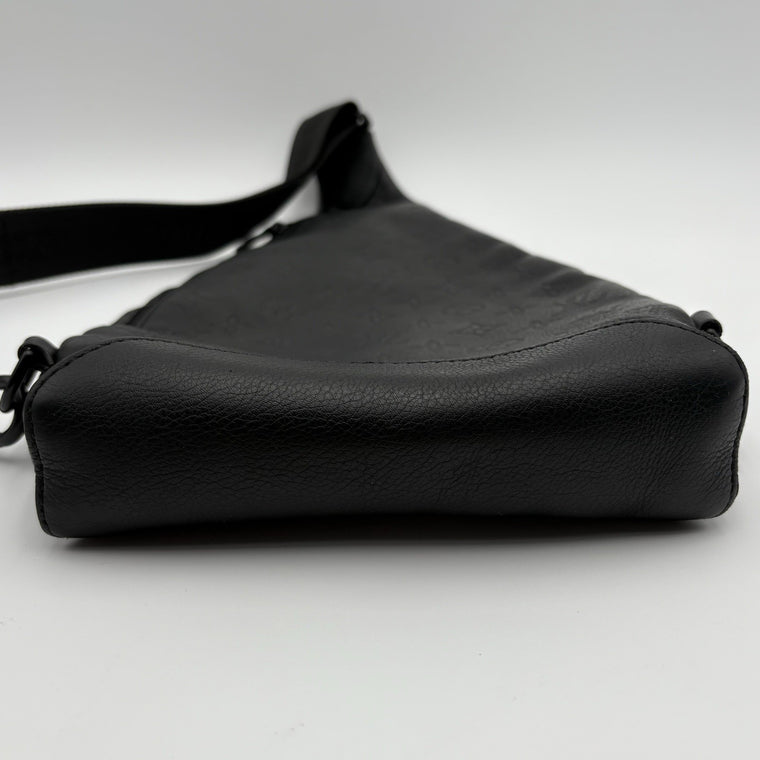 Monogram Sling Bag Black — photo 9