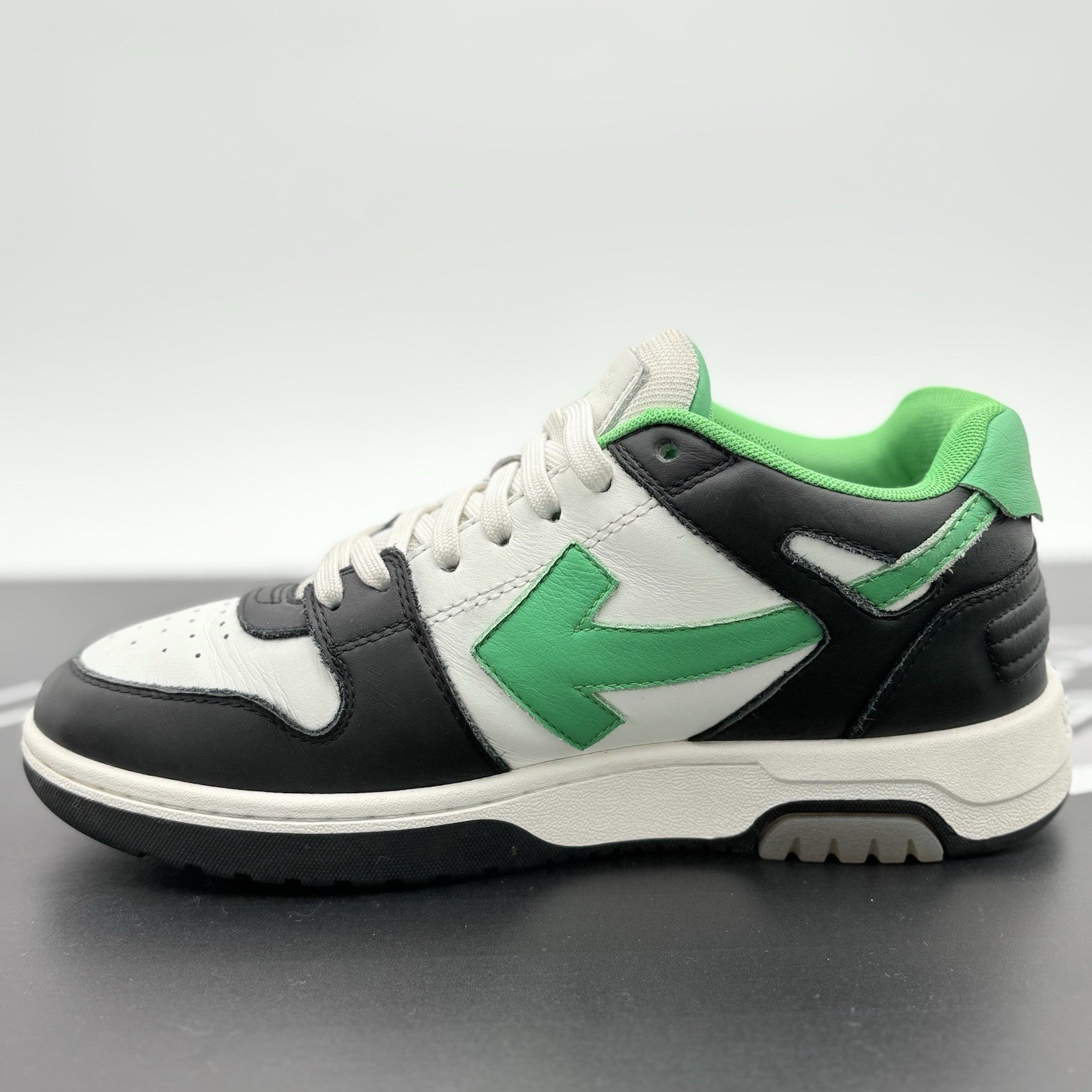 Size 40 (7 US) Off-White Out of Office ' Black Green ' | GREAT CONDITION!