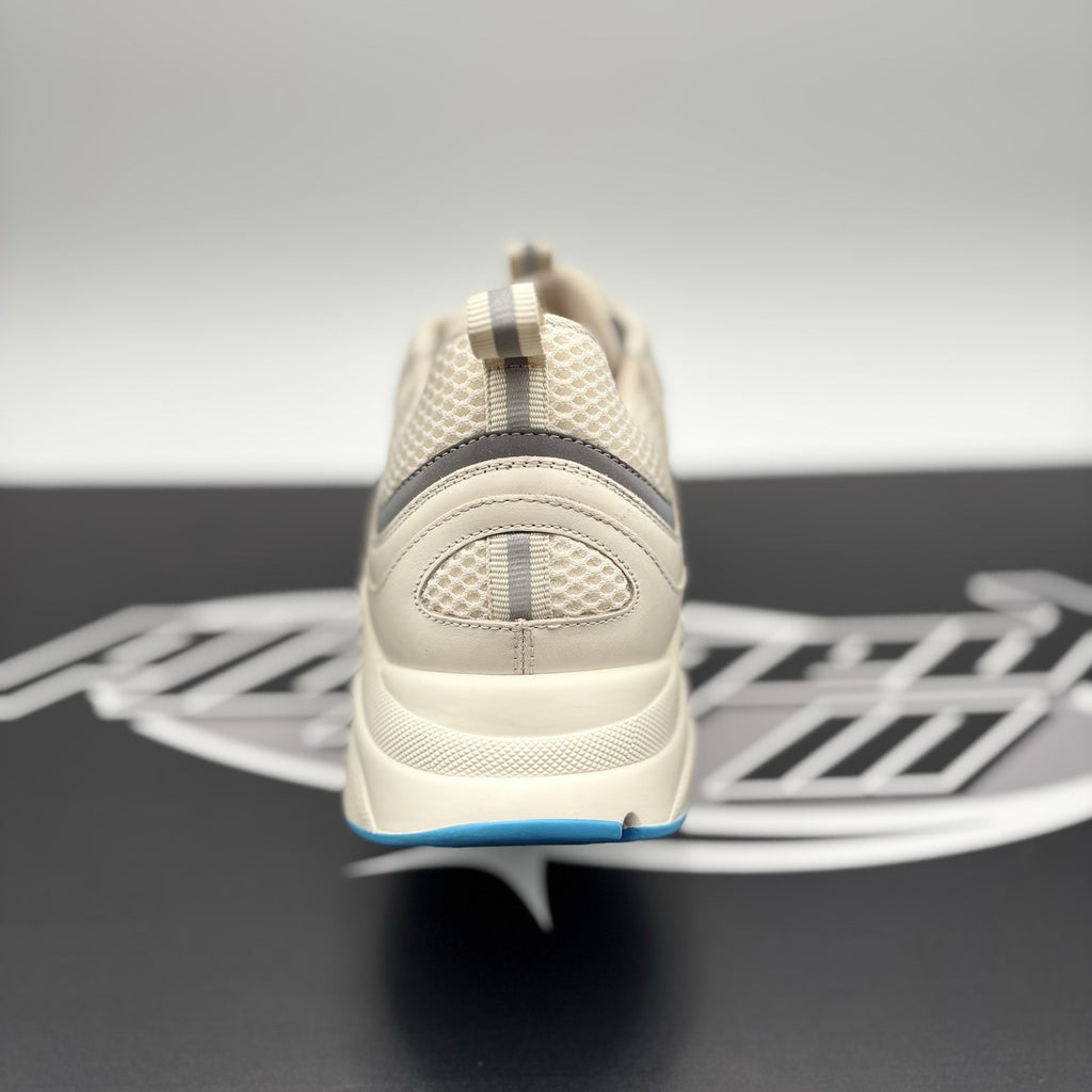 Size 43 (10 US) - Dior B22 Sneaker ' Cream, Light Blue ' | SUPER CLEAN!